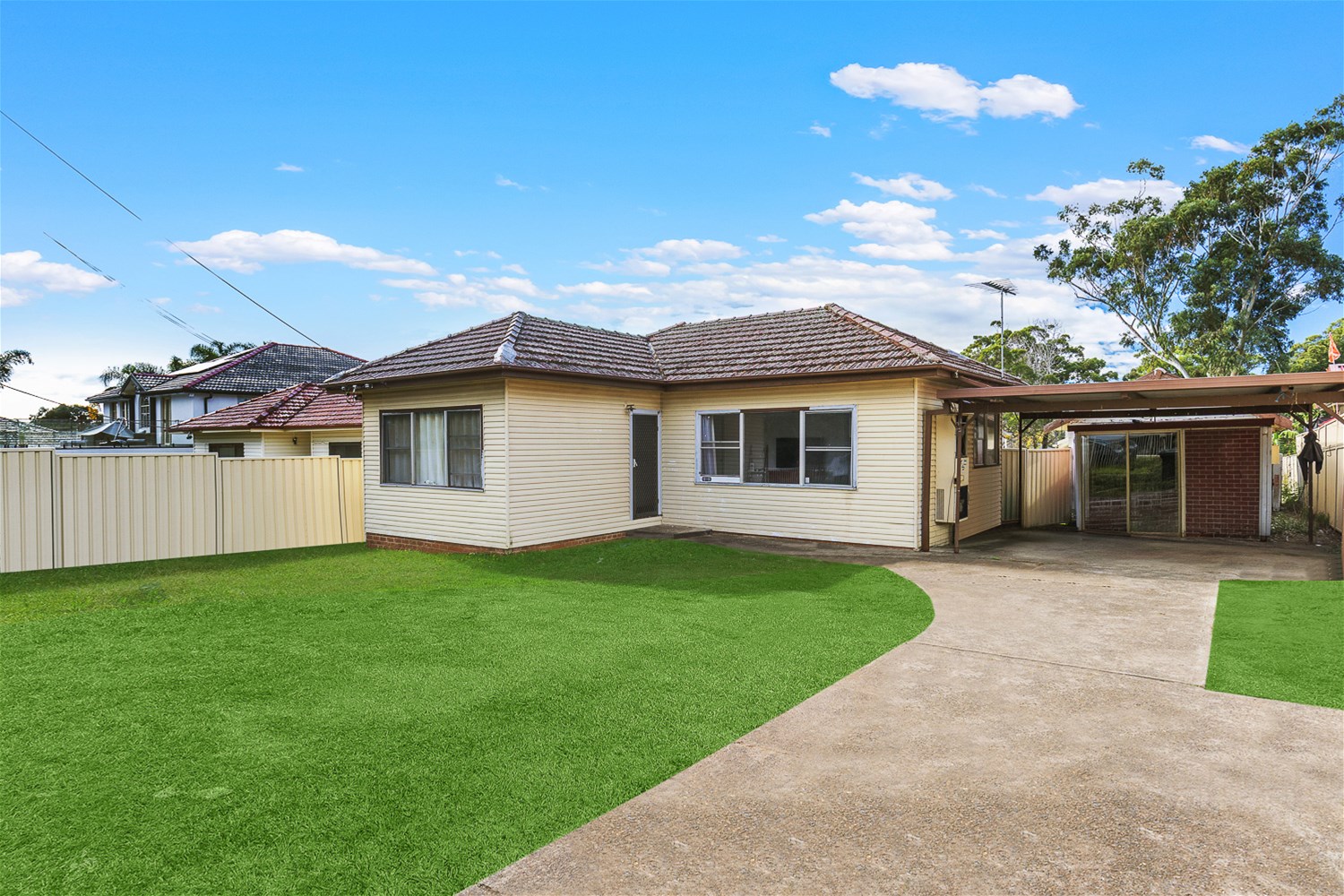 5-bedroom house at 19 Davis Road, Marayong, NSW 2148, Blacktown, New South Wales