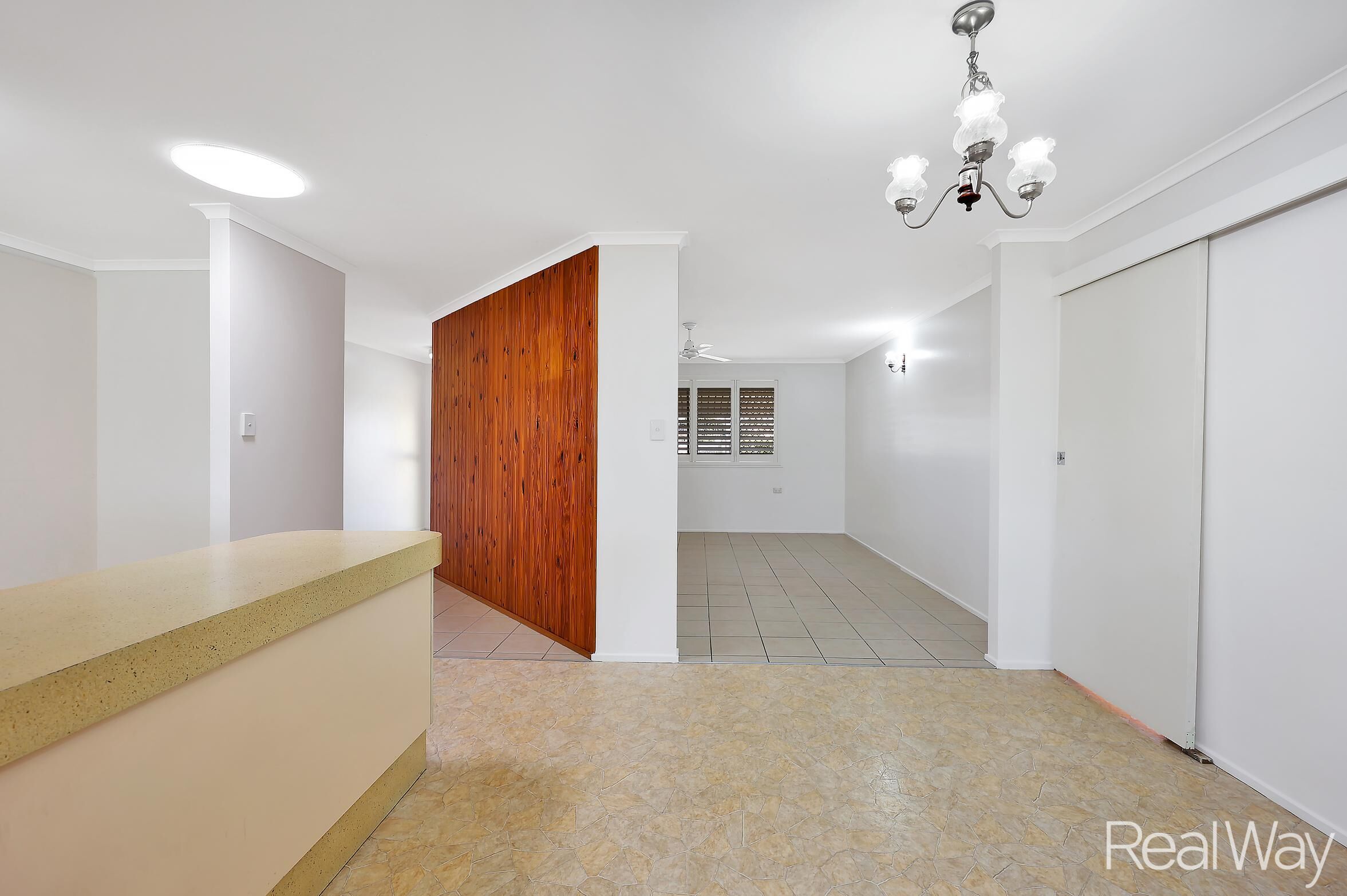 19 Brady Street, Avenell Heights, QLD 4670 - Image 6