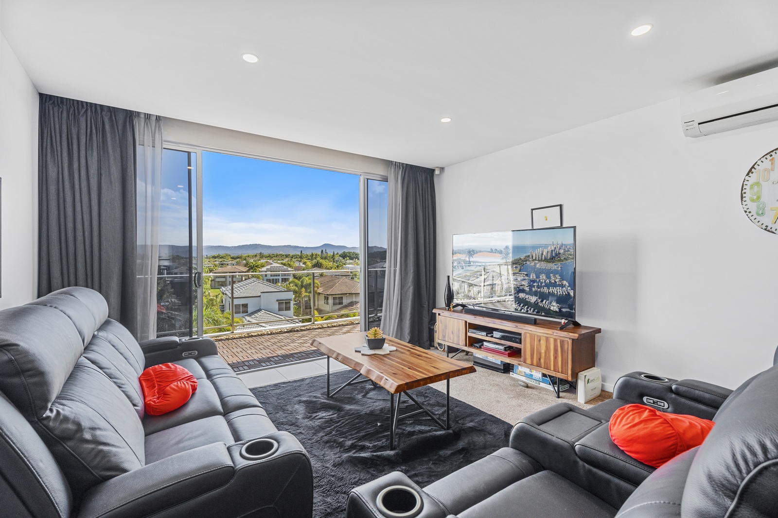 2403/2 Activa Way, Hope Island, Qld, 4212 - Image 9