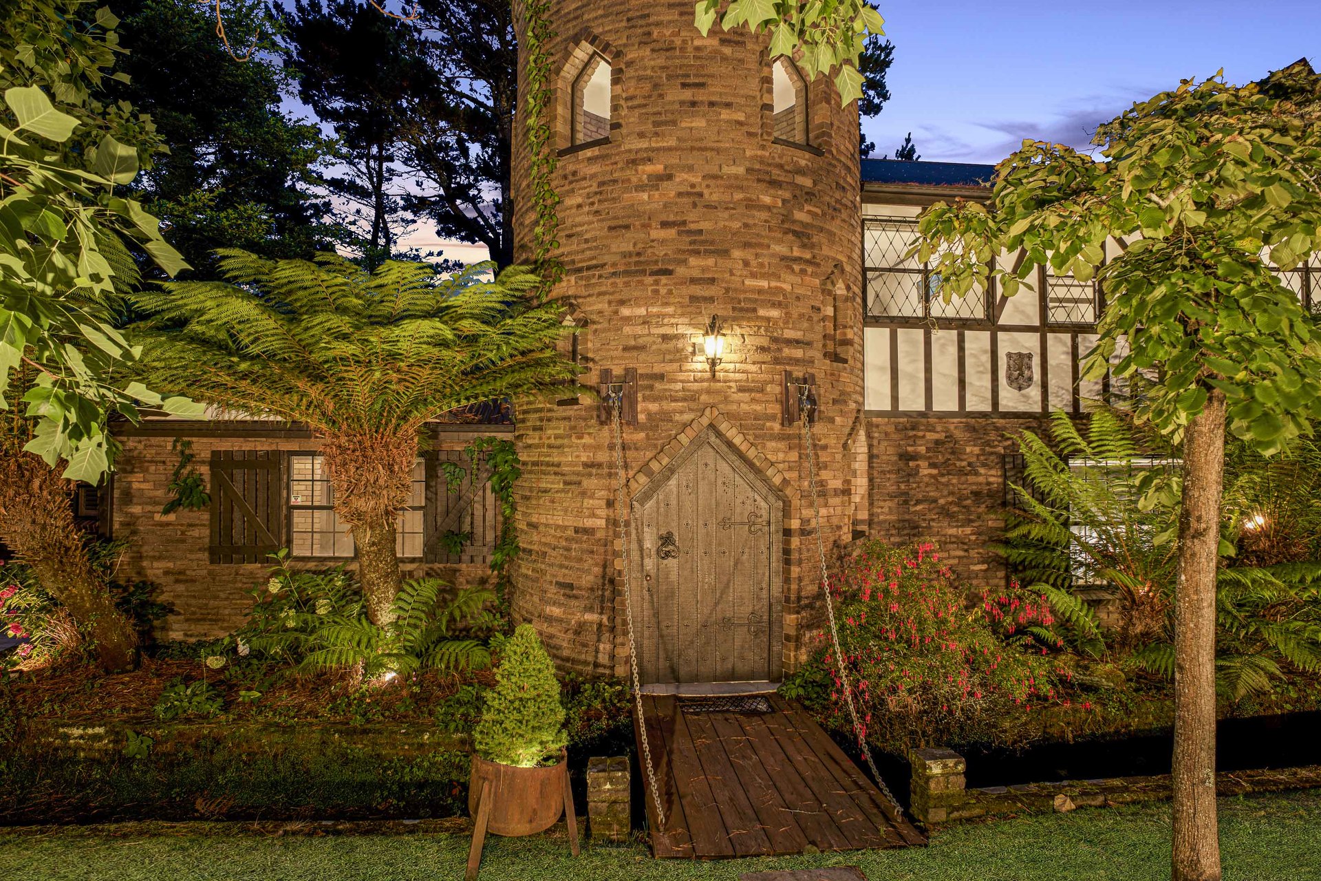100 Blaxland Road, Wentworth Falls, NSW 2782 - Image 1
