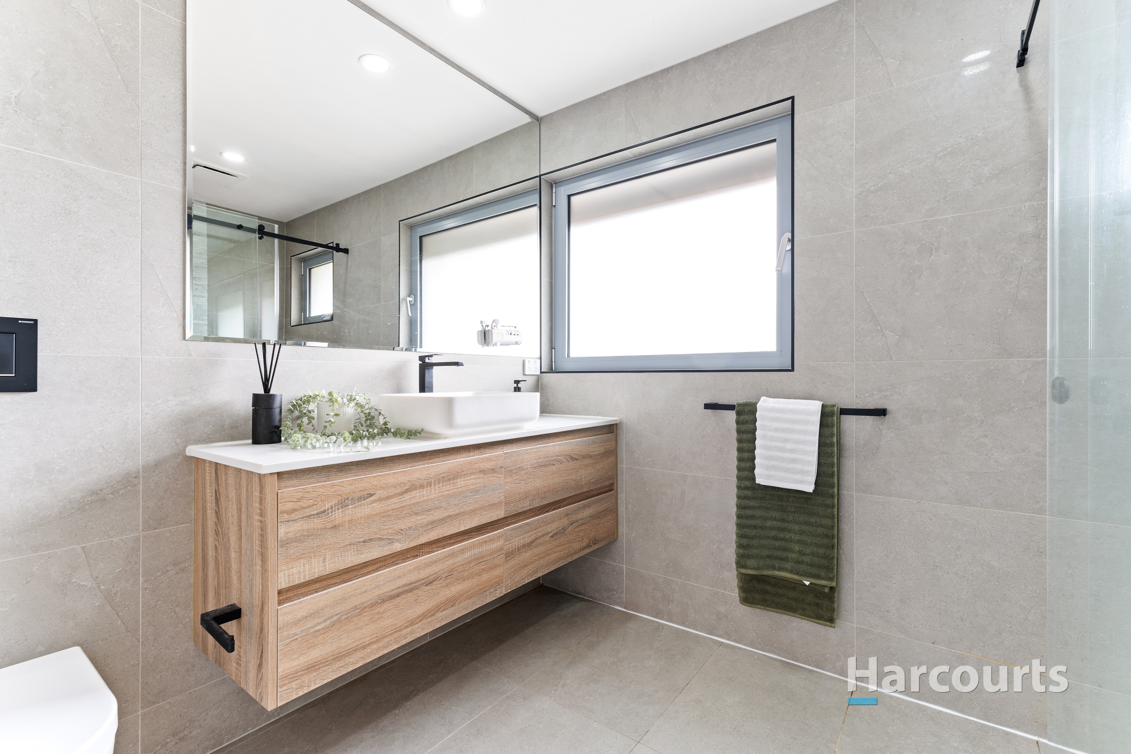 4-bedroom house at 6 Wellington Court, Deer Park, VIC 3023, Brimbank, Victoria