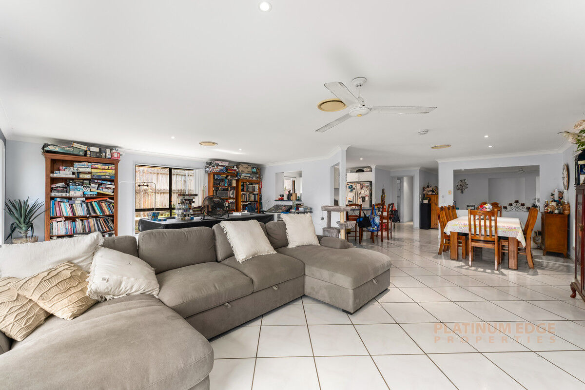 18 KATHLEEN CRESCENT, Beaudesert QLD 4285 - Image 3