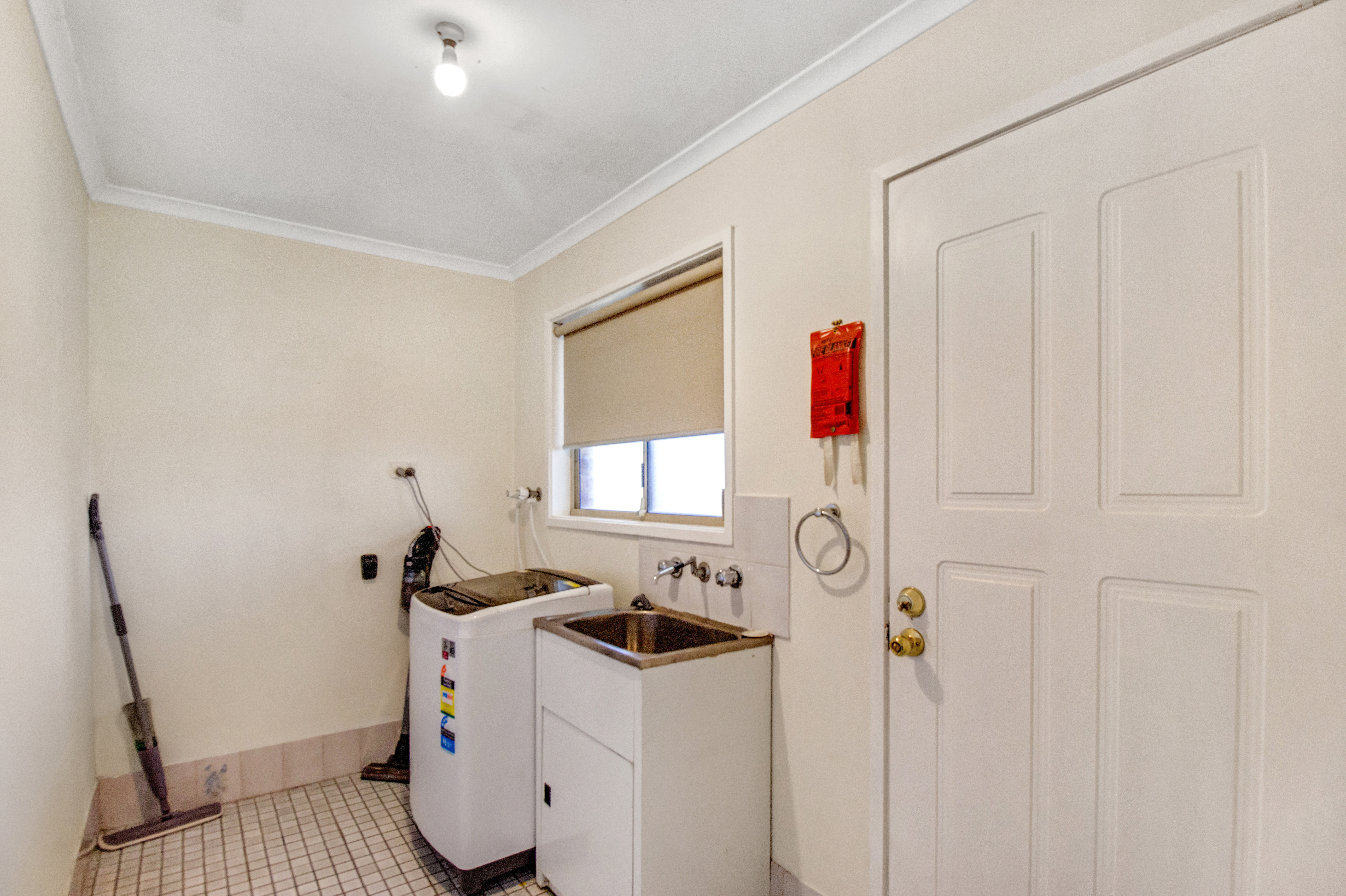 3-bedroom unit at 3/22 Dove Street, Mount Austin, NSW 2650, Wagga Wagga, New South Wales