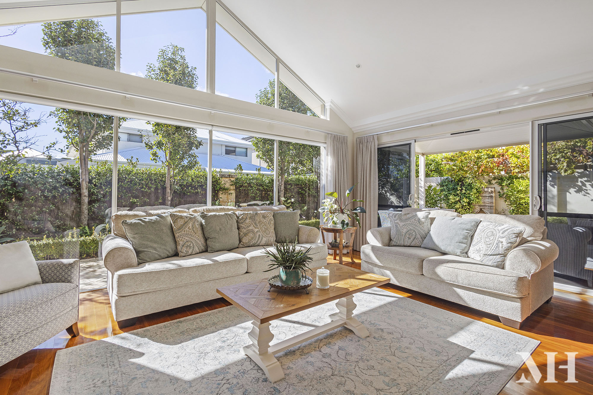 6 CHIPPERFIELD COURT, Mosman Park WA 6012 - Image 2