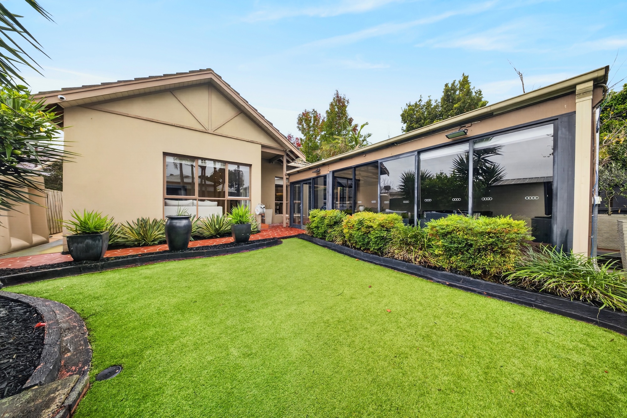5-bedroom house at 31 Tamar Grove, Oakleigh, VIC 3166, Monash, Victoria
