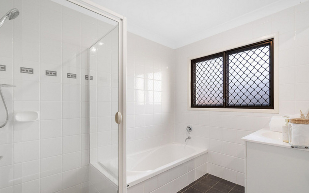 4-bedroom house at 7 Sasha Street, Robertson, QLD 4109, Brisbane, Queensland