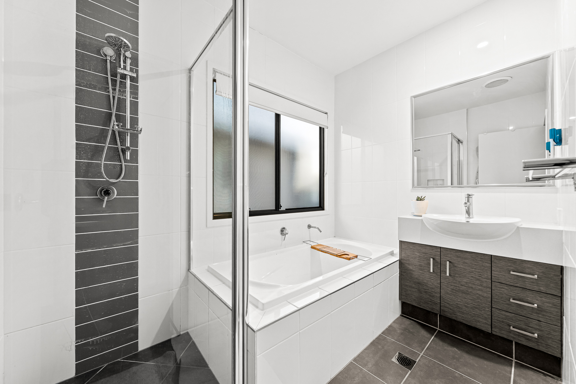 3-bedroom unit at 78 Mcdermott Parade, Rochedale, QLD 4123, Brisbane, Queensland