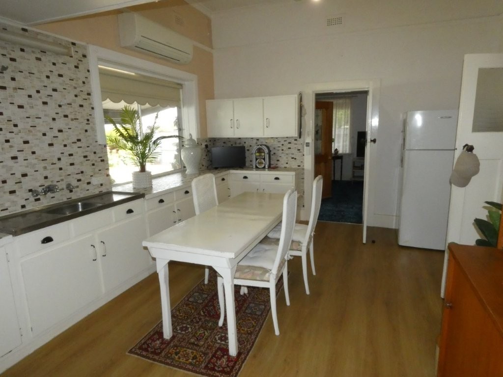 4-bedroom house at 214 Scott Street, Warracknabeal, VIC 3393, Yarriambiack, Victoria