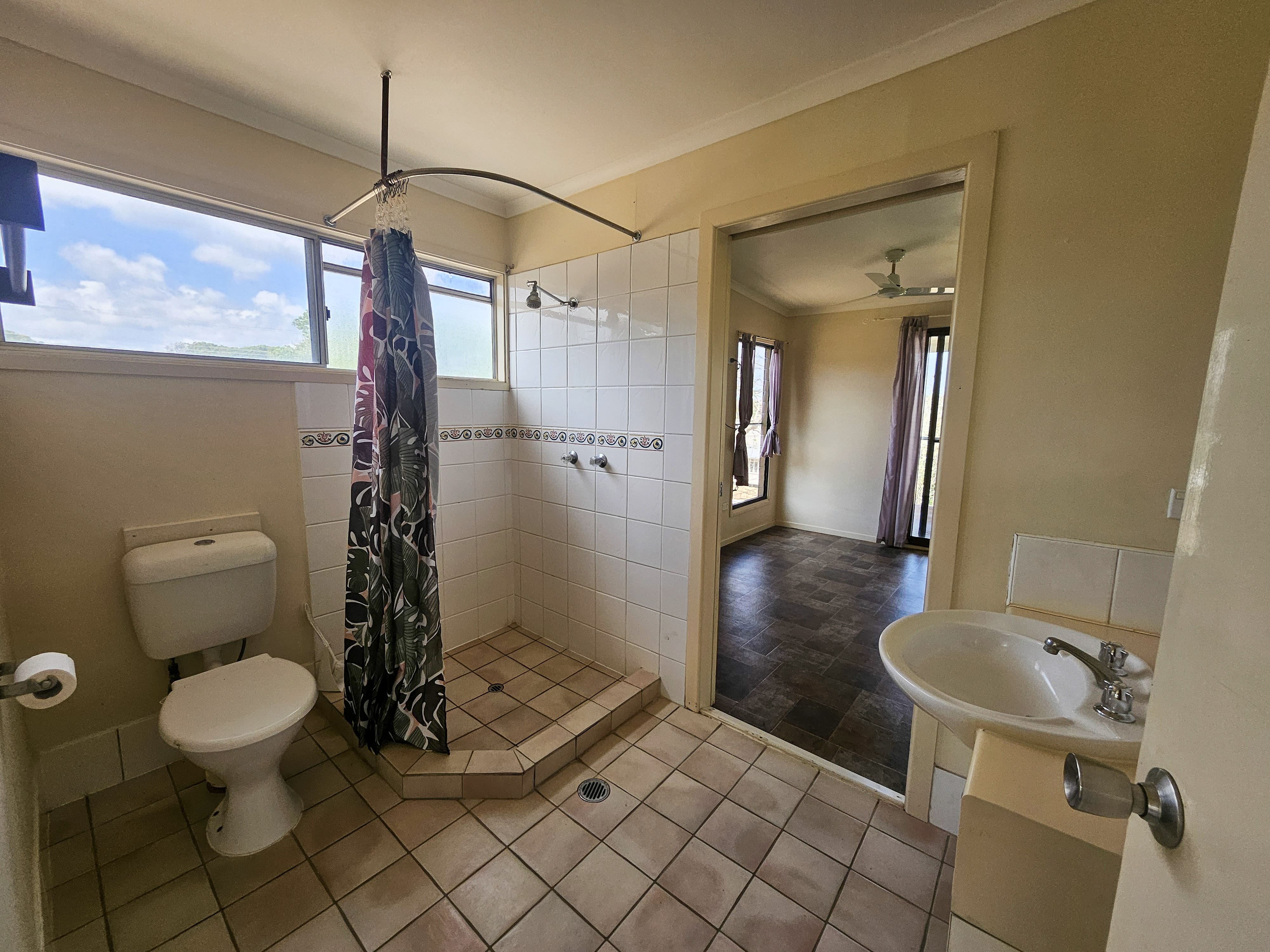 4-bedroom unit at 55 Helen Street, Cooktown, QLD 4895, Cook, Queensland