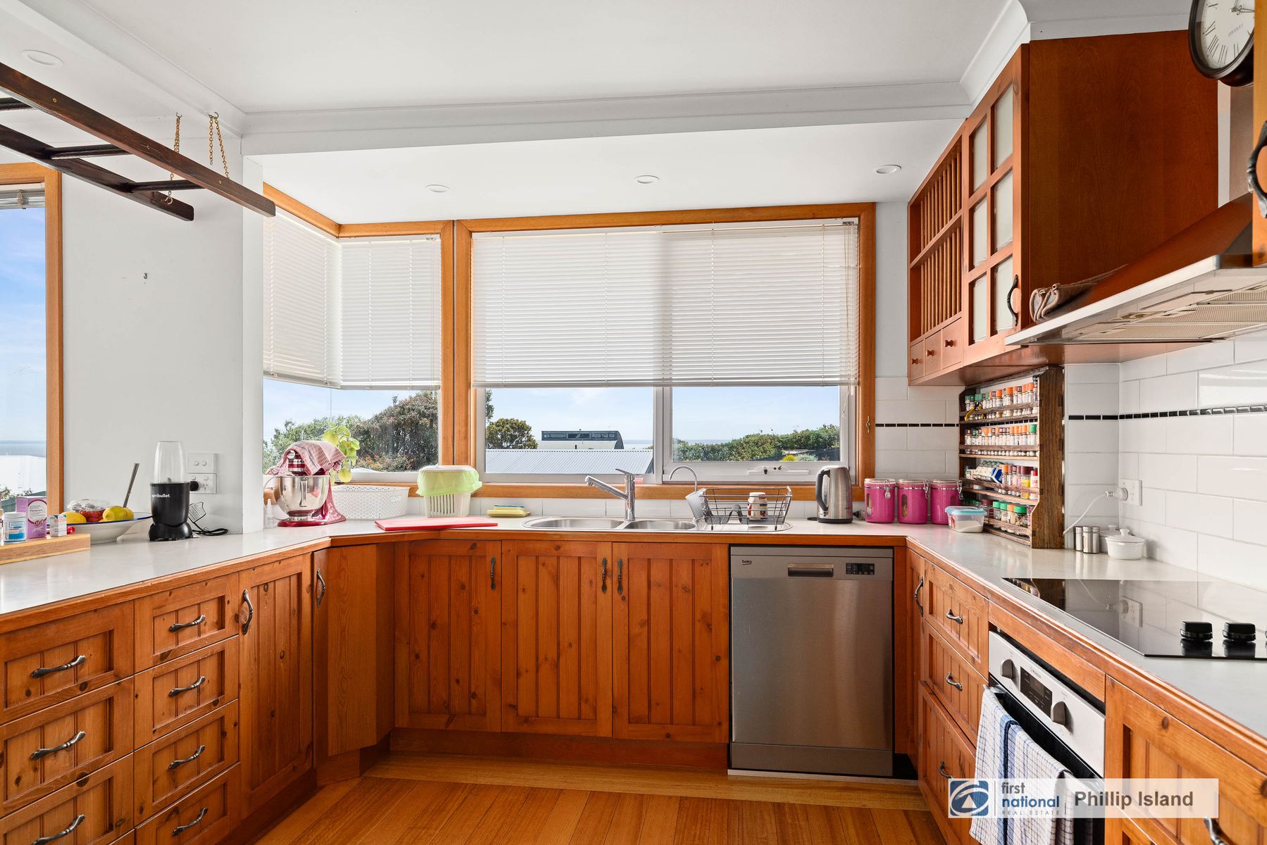 2 Anderson Street, San Remo, VIC 3925 - Image 5