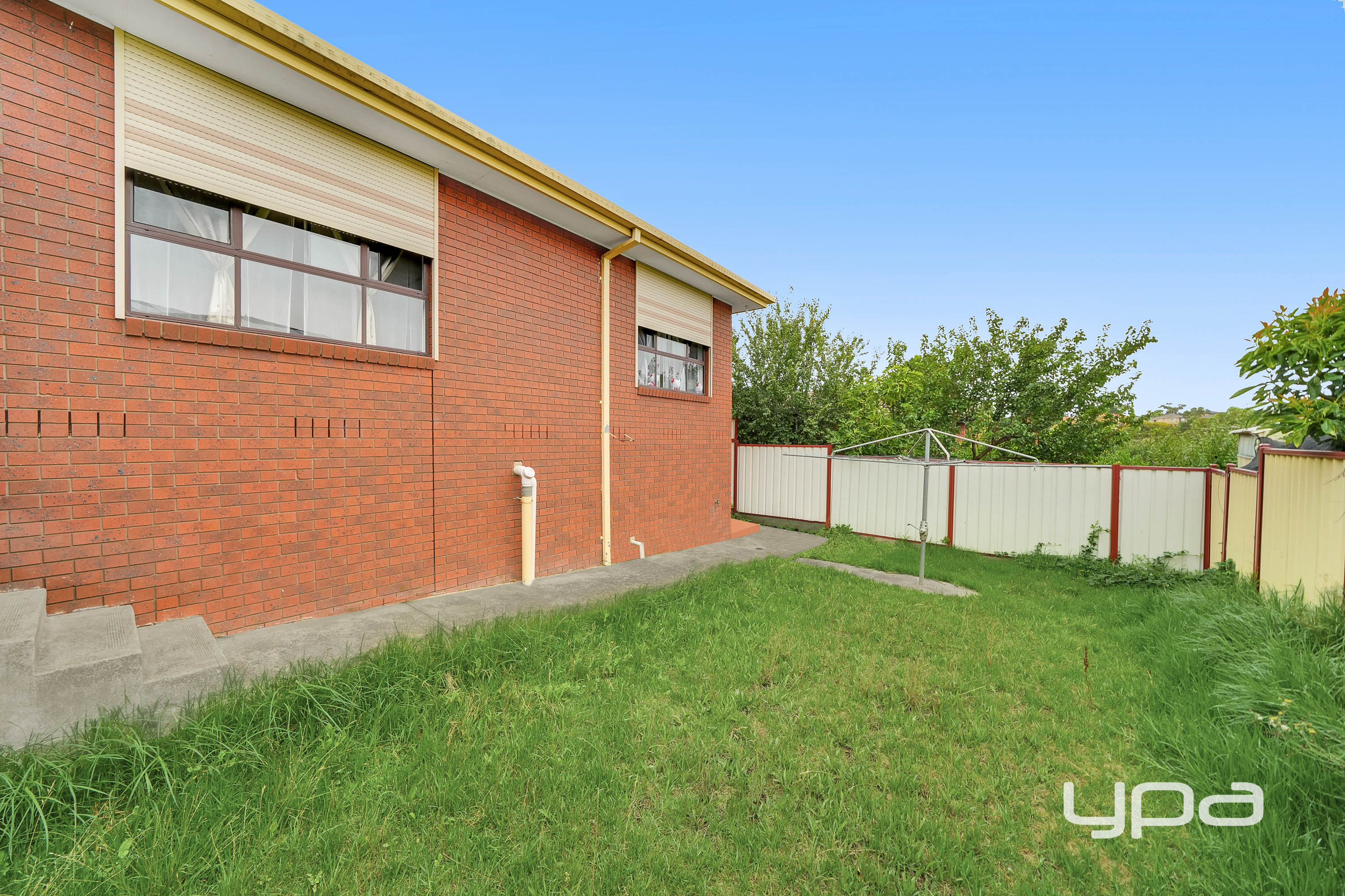 3-bedroom house at 7 DILLWYNIA PLACE, Meadow Heights VIC 3048, Hume, Victoria
