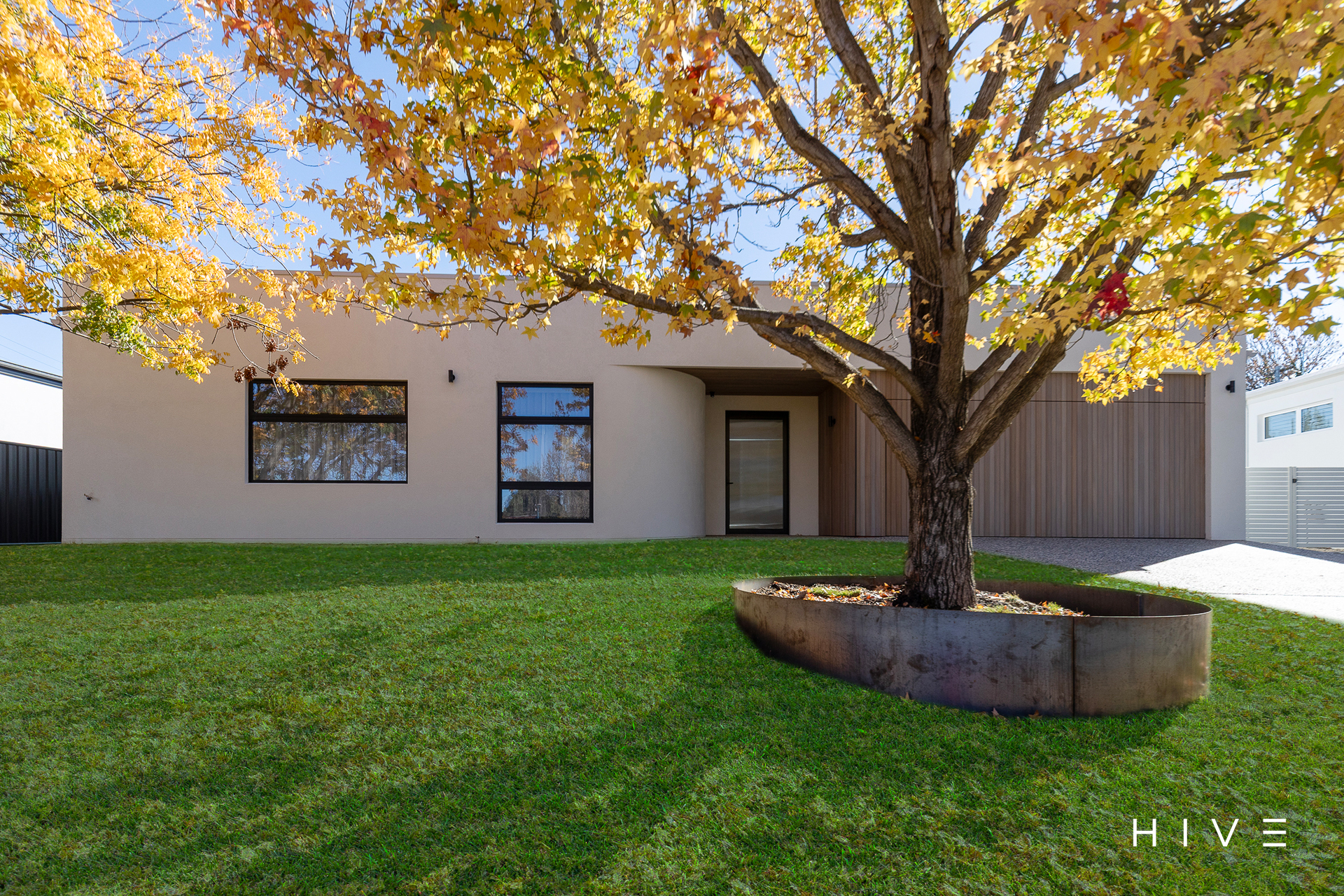 33 Macalister Crescent, Curtin, ACT 2605 - Image 1