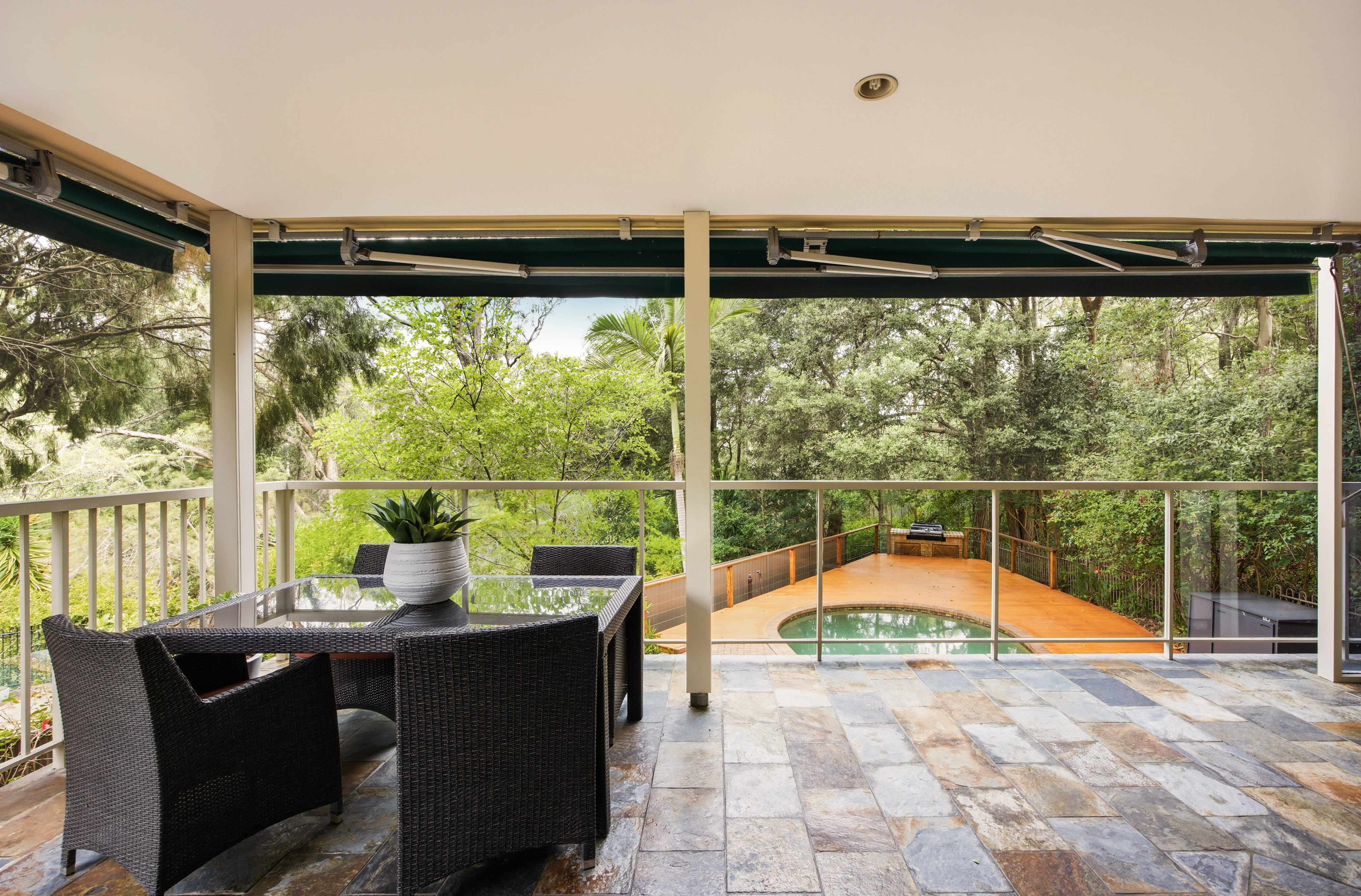 8 WOODVALE CLOSE, St Ives NSW 2075 - Image 2