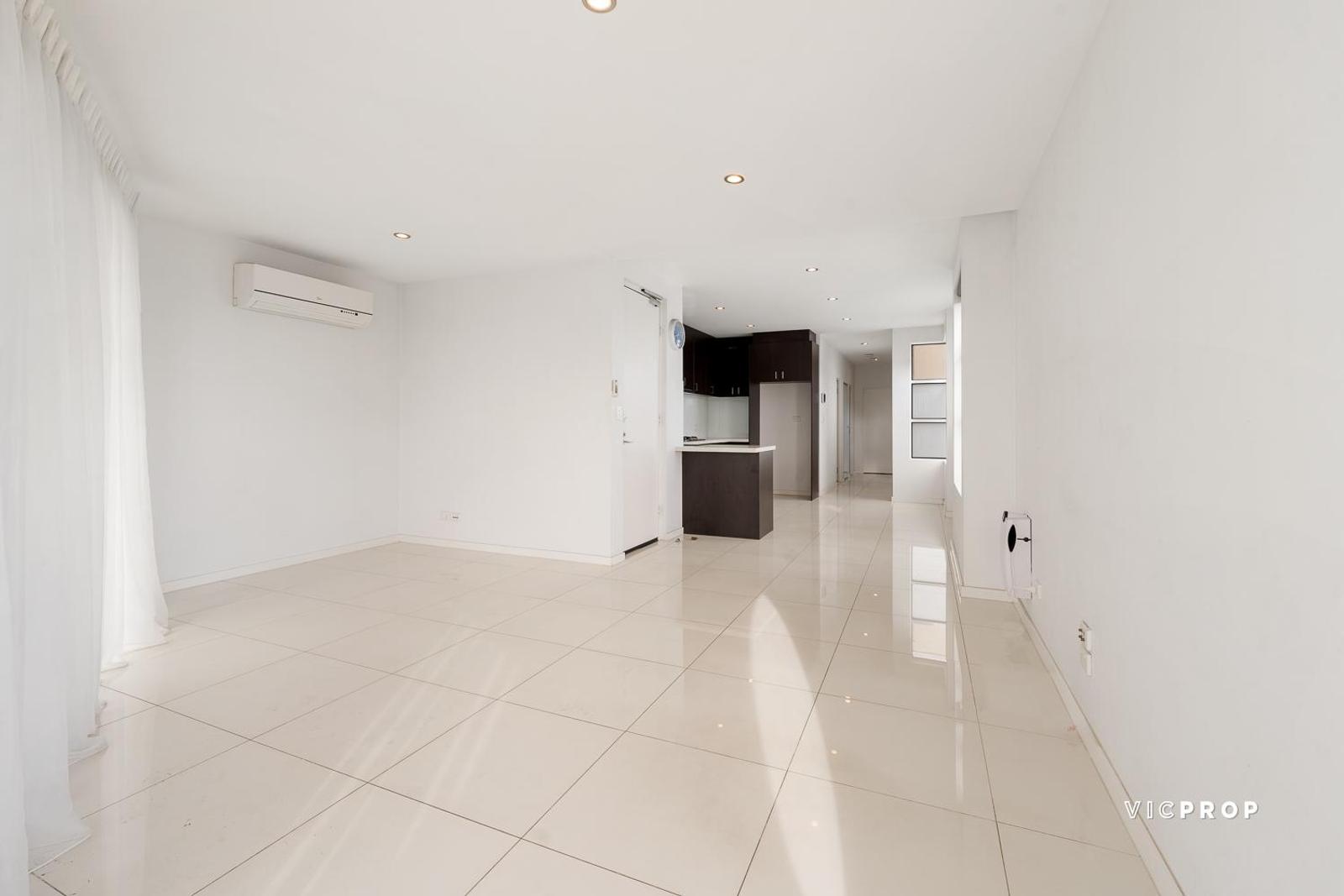2/28 Millers Road, Brooklyn, VIC 3012 - Image 6