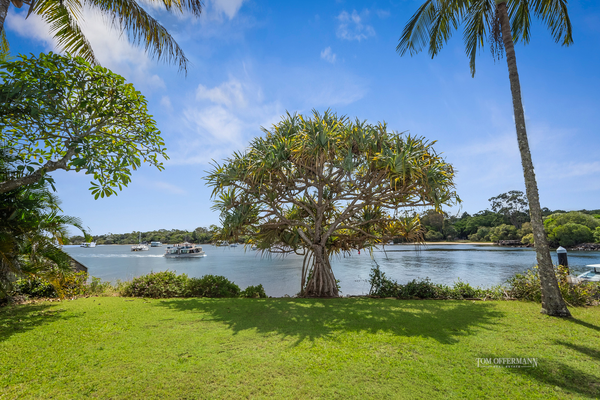 24 NOOSA PARADE, Noosa Heads QLD 4567 - Image 1