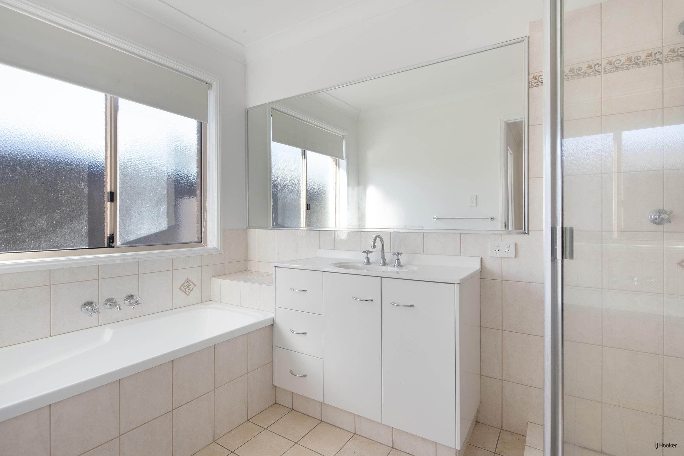 4-bedroom house at 16 Chippendale Crescent, Currumbin Waters, QLD 4223, Gold Coast, Queensland