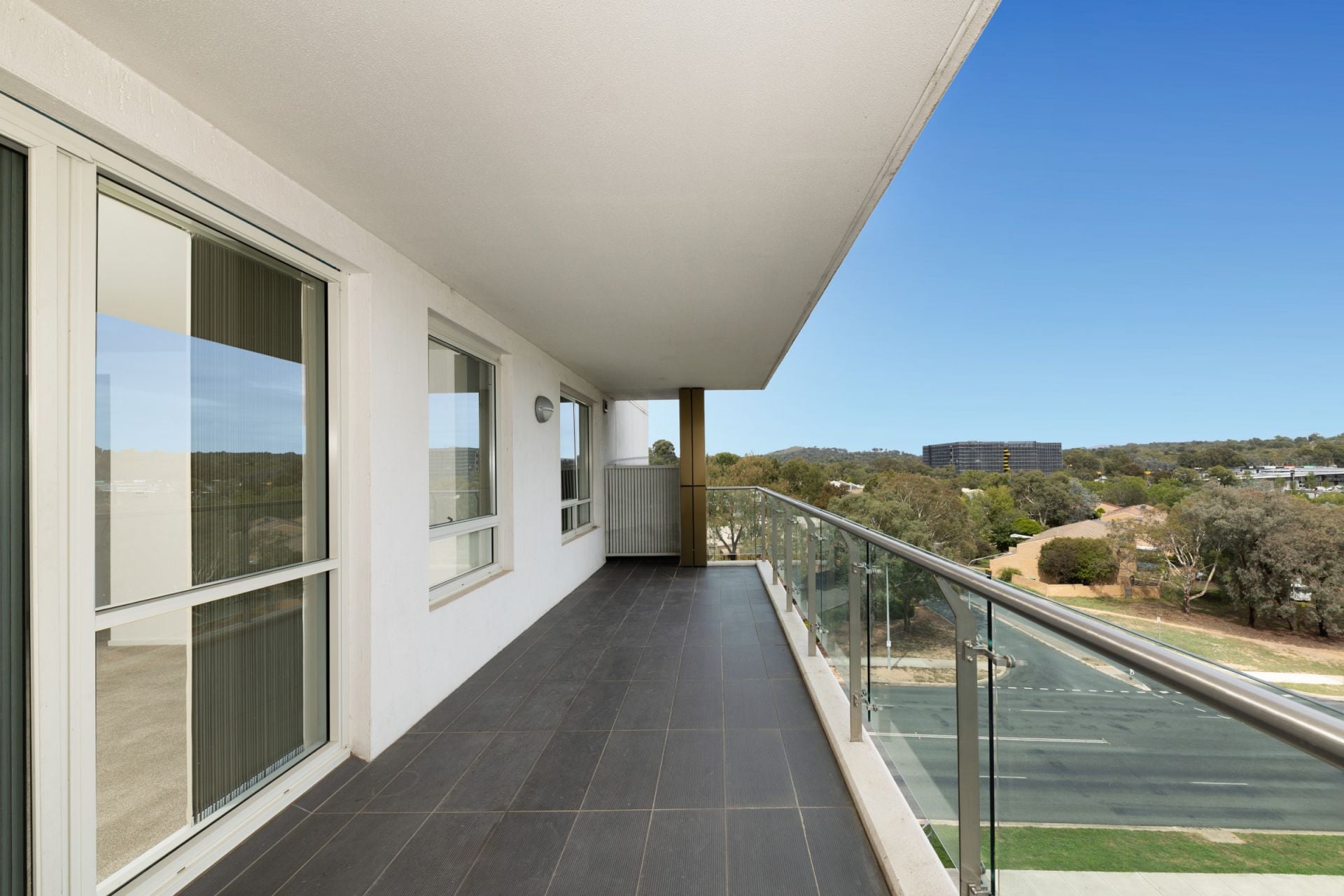ORACLE 138 64 COLLEGE STREET, BELCONNEN ACT 2617 - Image 1