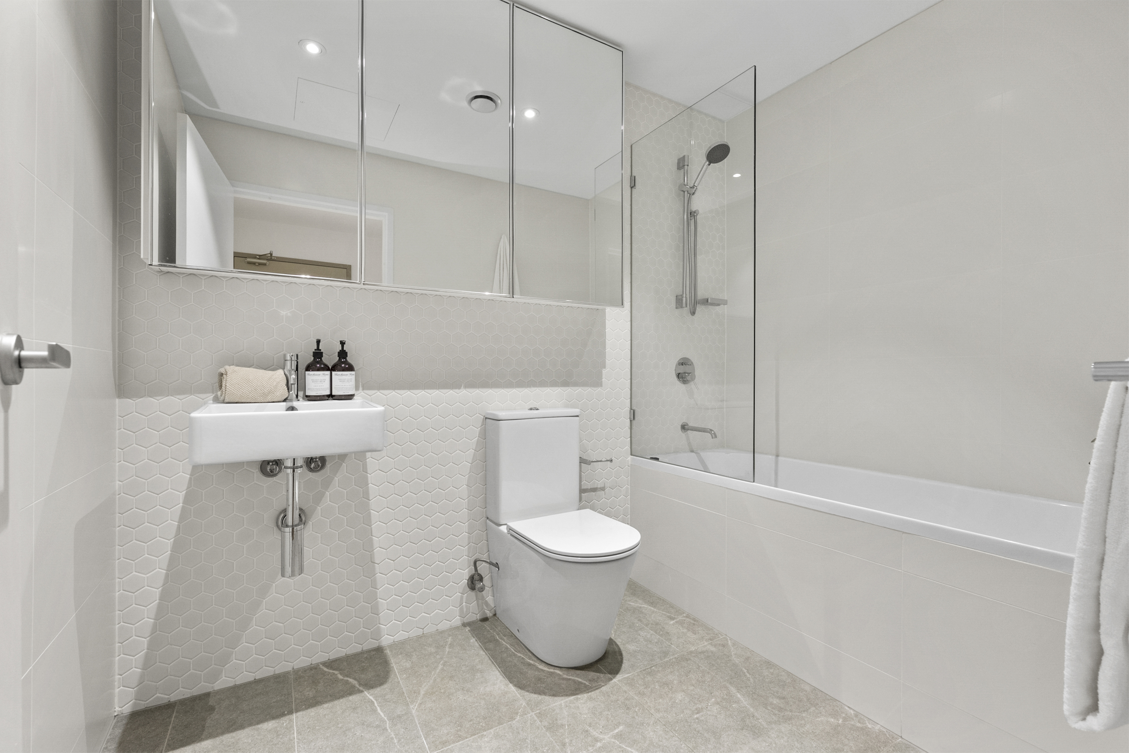 16 10 GILROY ROAD, TURRAMURRA NSW 2074 - Image 9