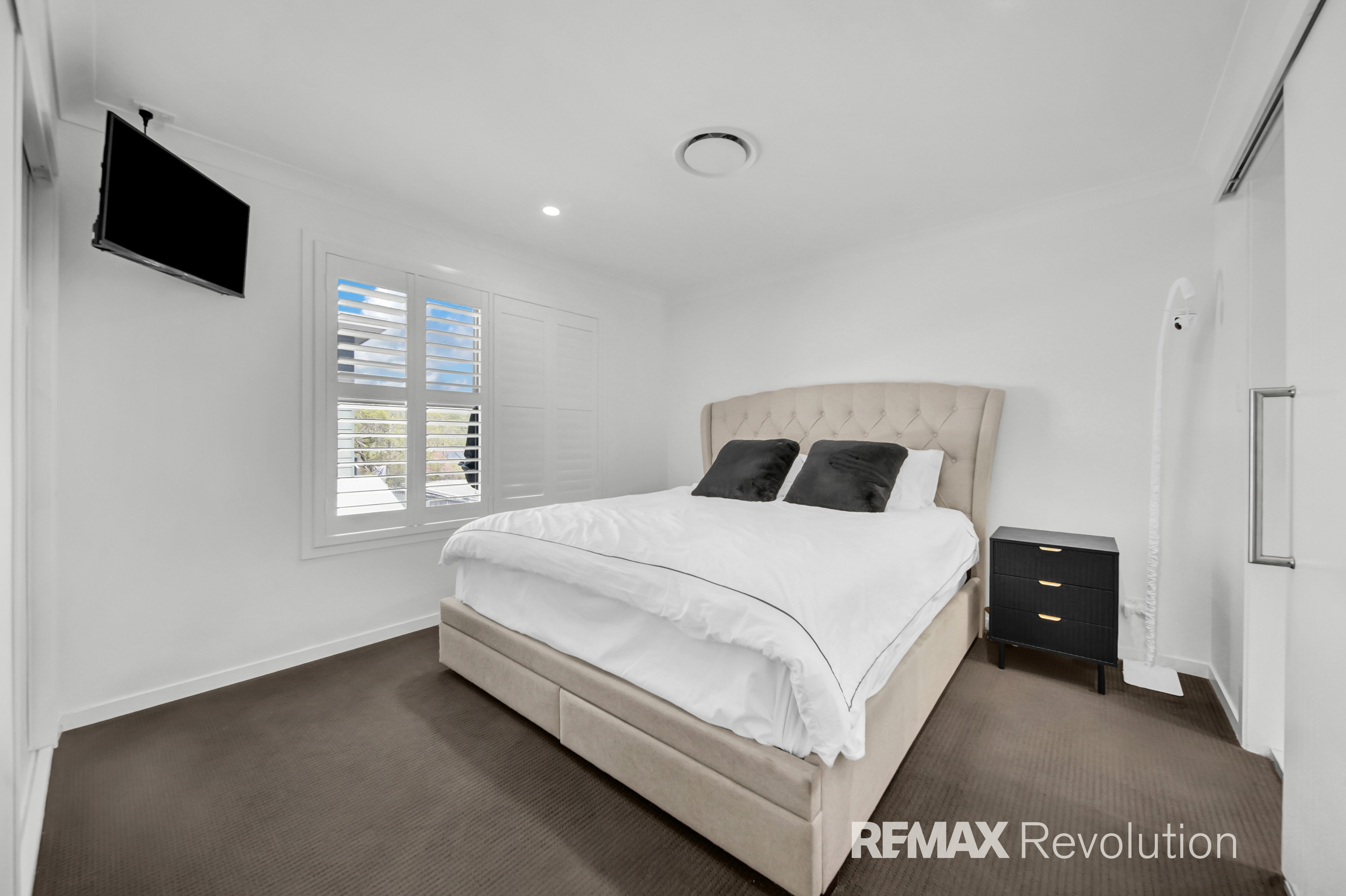 4-bedroom unit at UNIT 12 25-27 ARAFURA AVENUE, Loganholme QLD 4129, Logan, Queensland