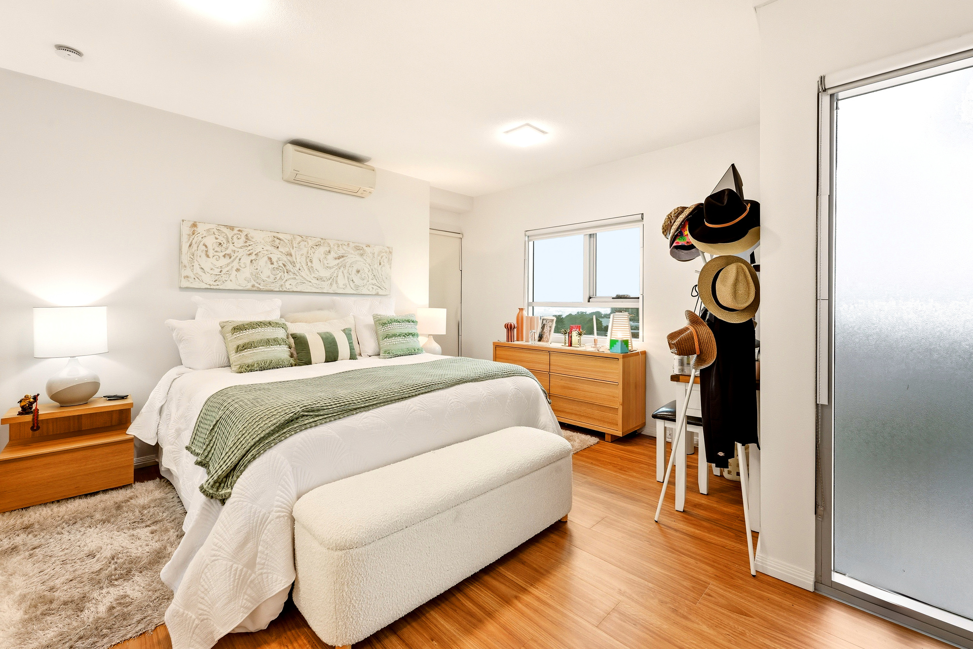 1004 185 REDCLIFFE PARADE, REDCLIFFE QLD 4020 - Image 8