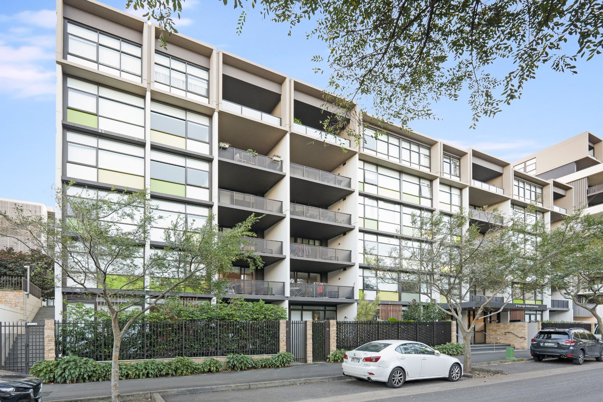512/1 George Julius Avenue, Zetland, NSW 2017 - Image 10