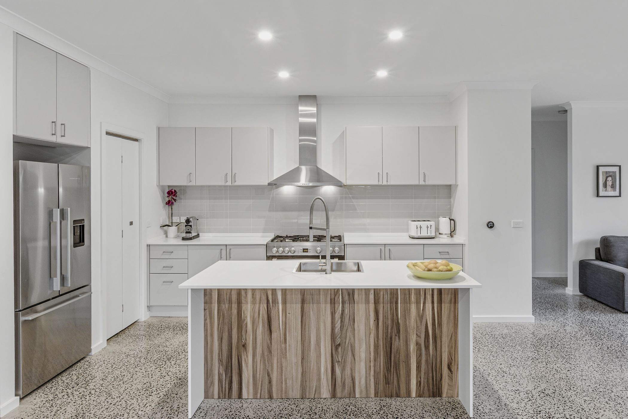61 OAKDEAN BOULEVARD, Ocean Grove VIC 3226 - Image 3