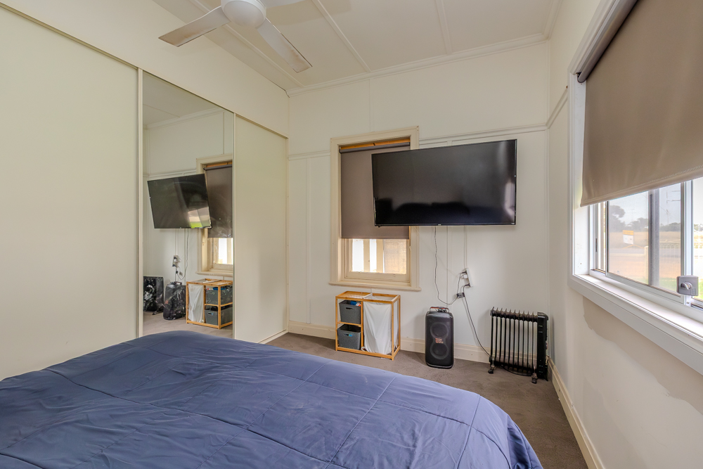 30 EMMETT STREET, Ouyen VIC 3490 - Image 6