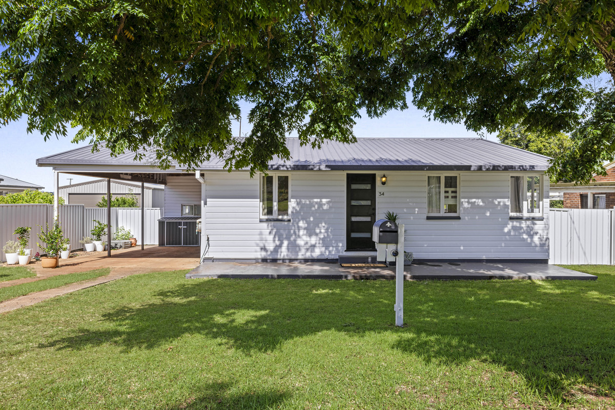 34 Noll Street, Kearneys Spring, QLD 4350 - Image 1