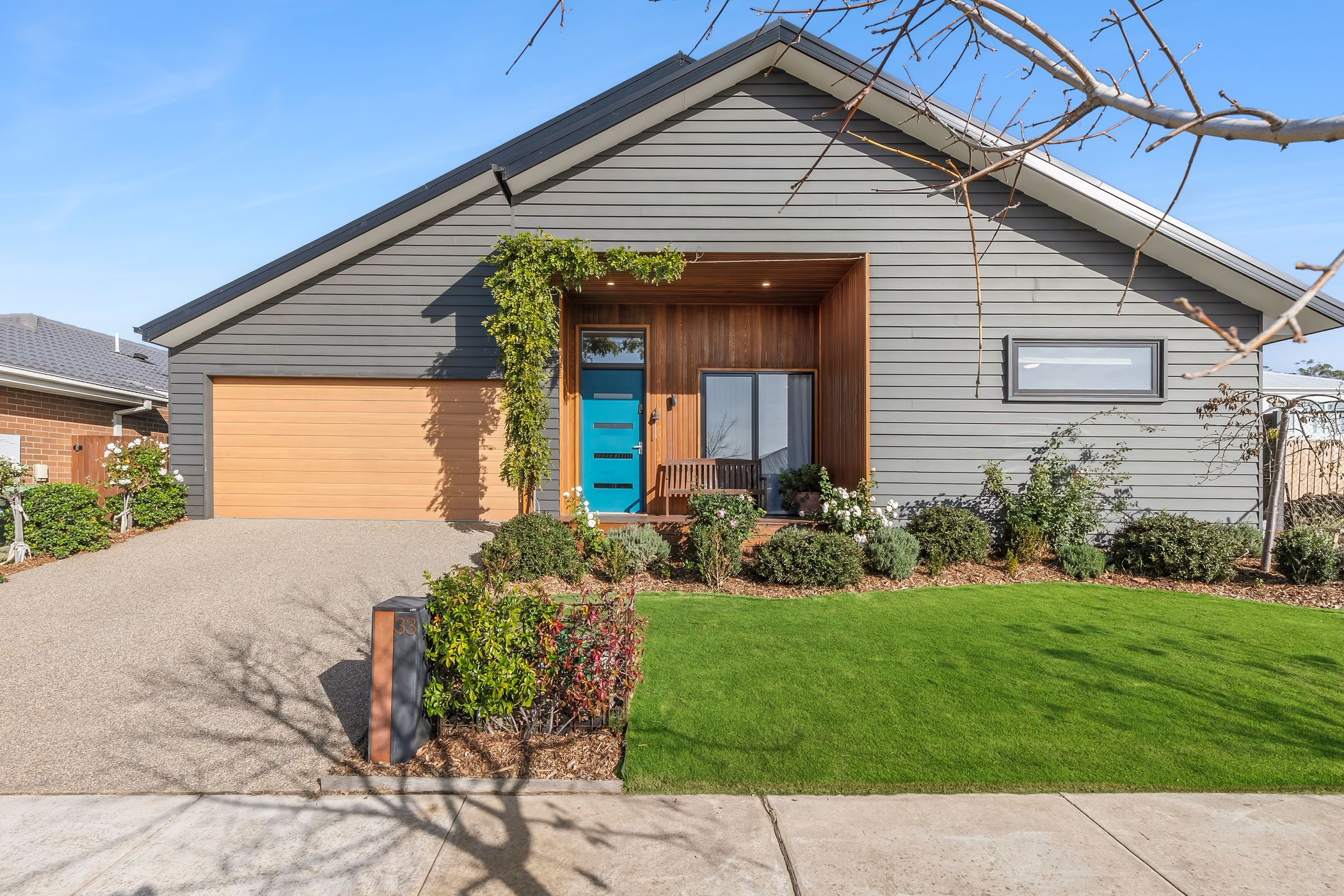 33 WHITELEY STREET, Mount Duneed VIC 3217 - Image 1