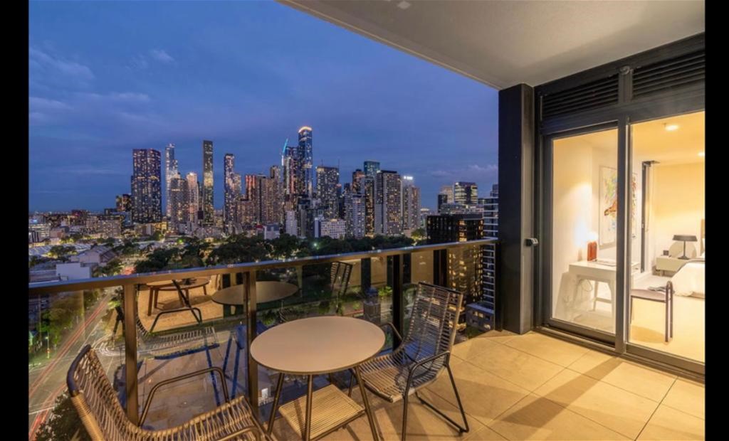 101/45  Dudley Street, West Melbourne, Vic, 3003 - Image 6