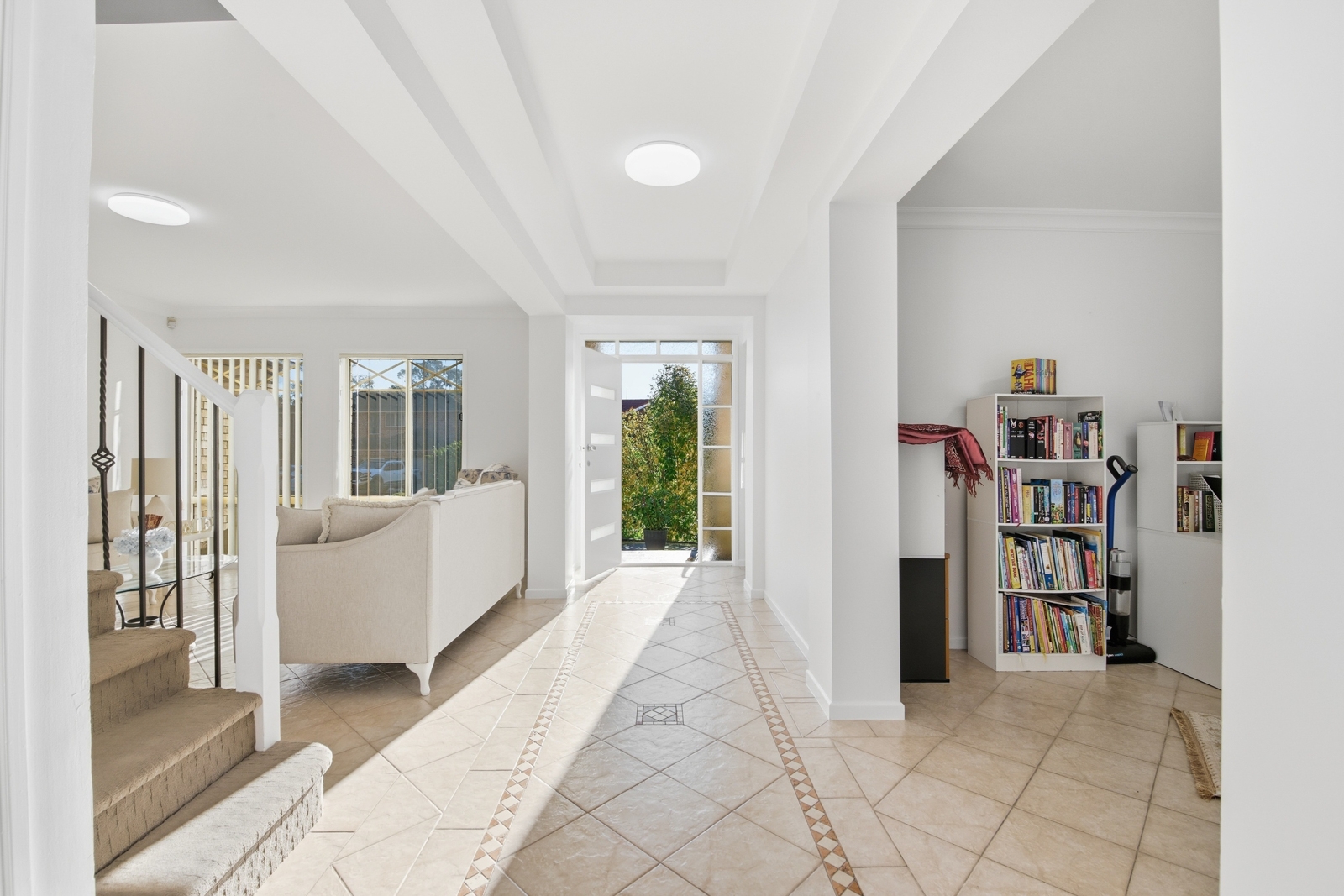 3 CRYSTAL WAY, Mount Annan NSW 2567 - Image 2