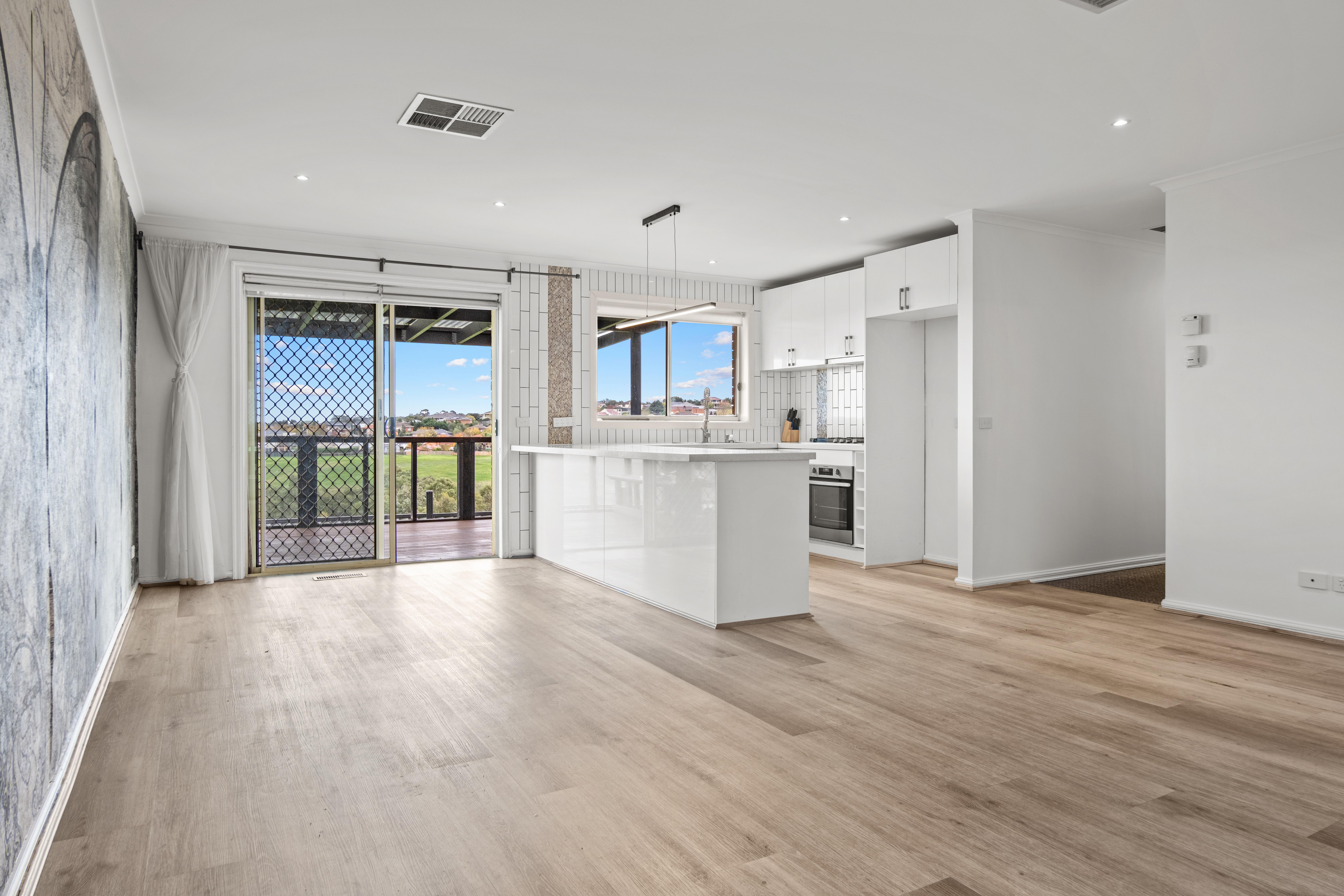 3-bedroom unit at 6/31 Rokewood Crescent, Meadow Heights, VIC 3048, Hume, Victoria