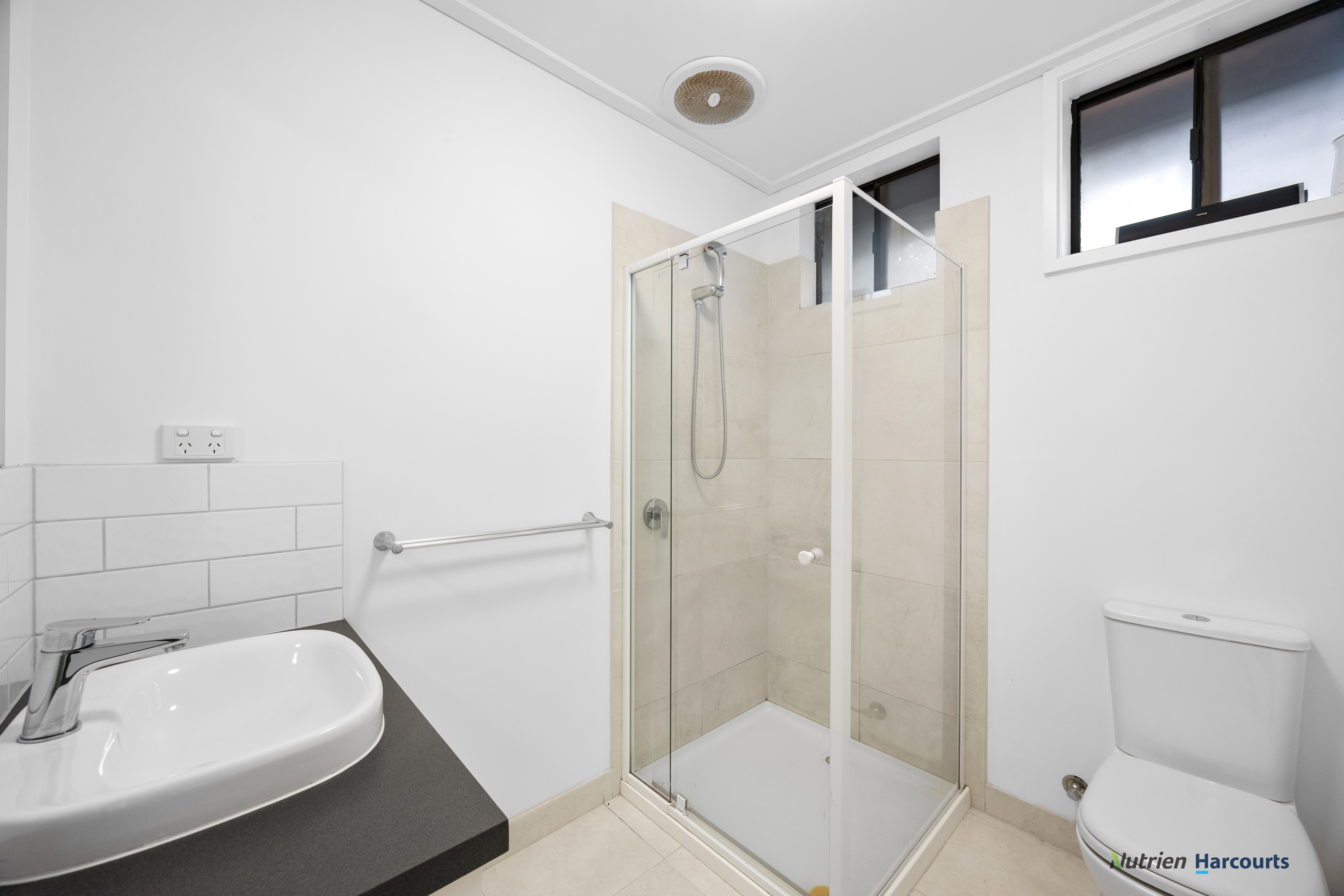 2-bedroom unit at 2/24 Park Ave North, Eildon, Vic, 3713, Murrindindi, Victoria