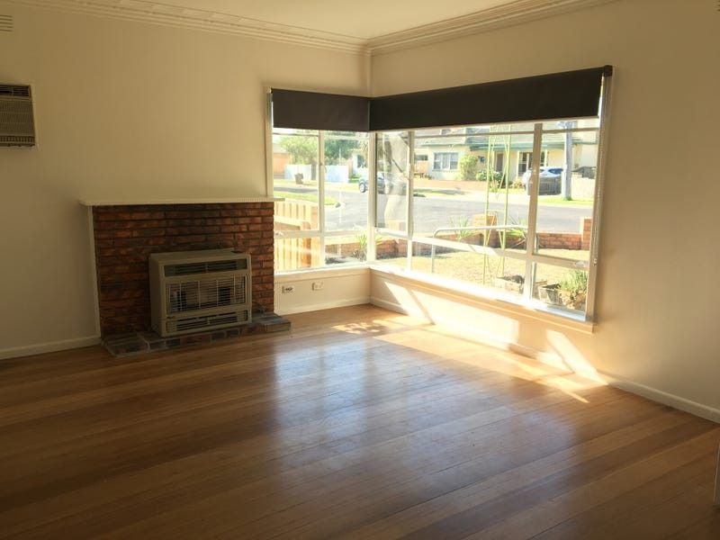 A & B/1 Poplar Street, Newcomb, Vic, 3219 - Image 8