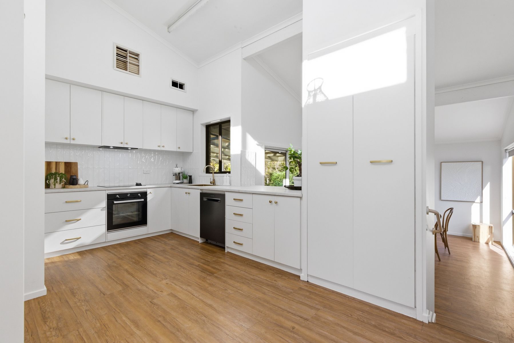 22 Palm Avenue, Spring Gully, VIC 3550 - Image 5