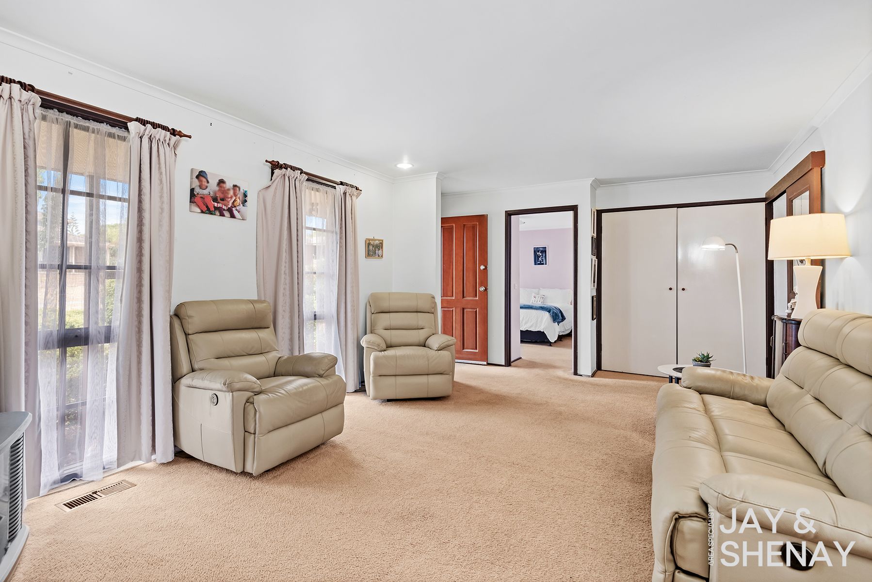 4-bedroom house at 39 GRANTON AVENUE, Endeavour Hills VIC 3802, Casey, Victoria