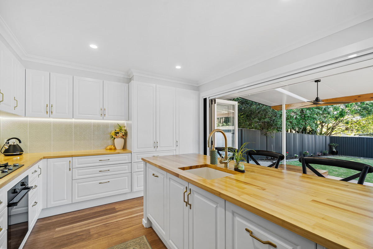 4-bedroom house at 208 Russell Street, Cleveland, QLD 4163, Redland, Queensland