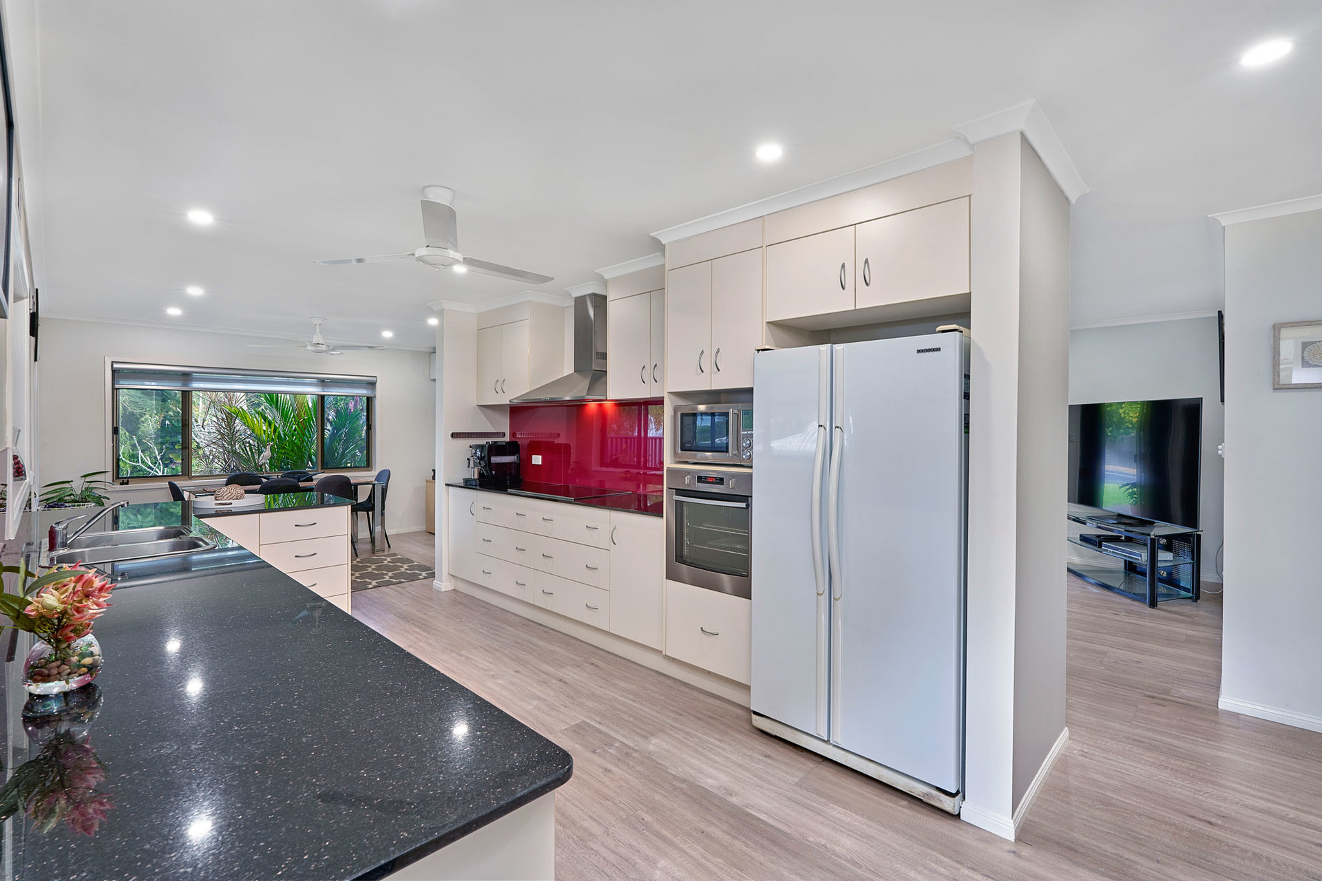 42 Hadrian Avenue, Mooroobool, QLD 4870 - Image 10