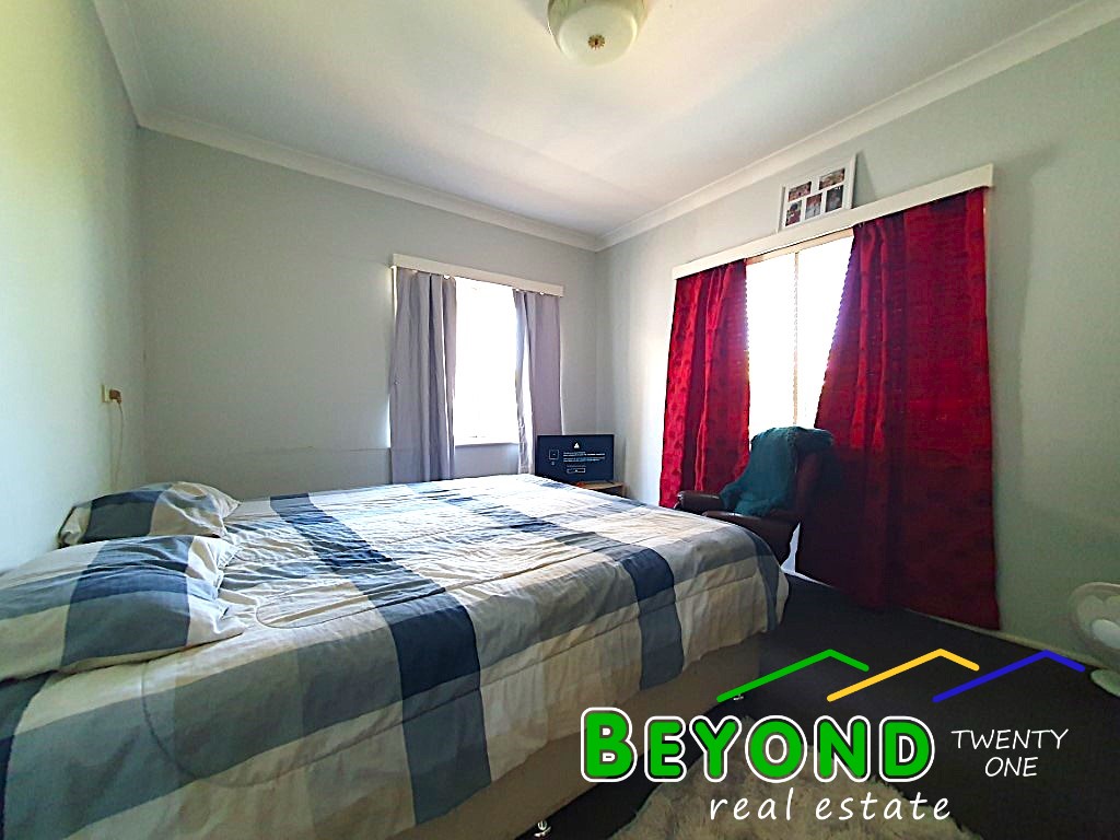 6 Strickland Street, Gilgandra, NSW 2827 - Image 4