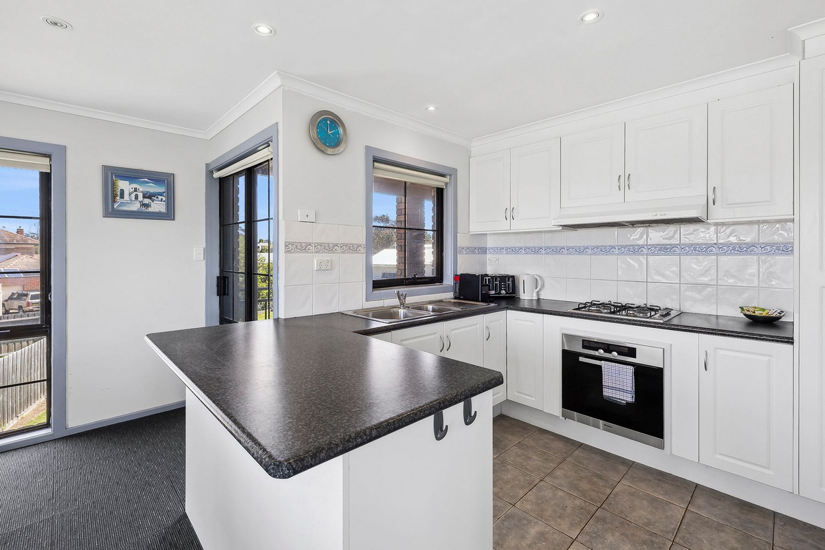 2 New Street, Torquay, VIC 3228 - Image 3