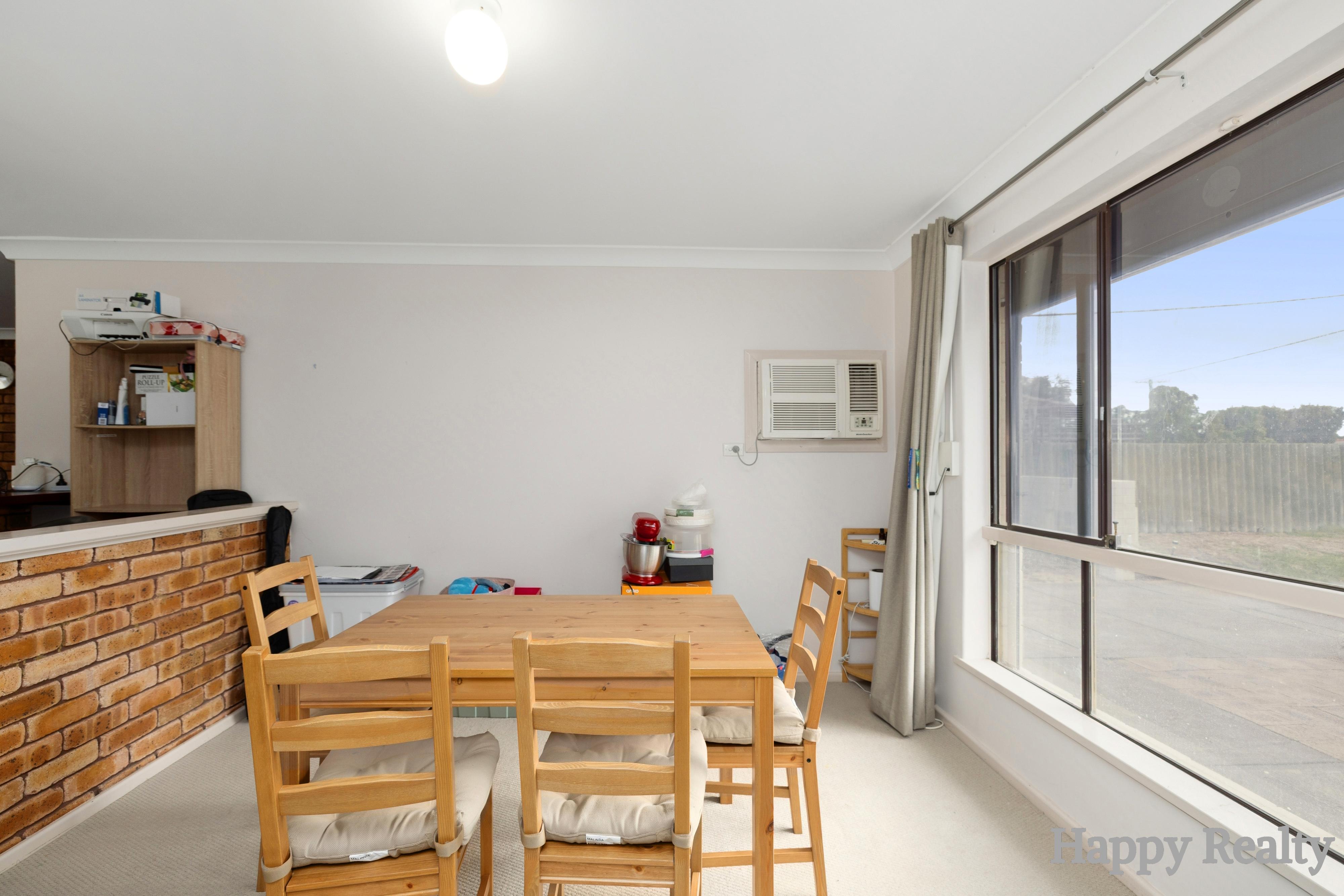 18 FAGENCE WAY, Thornlie WA 6108 - Image 2