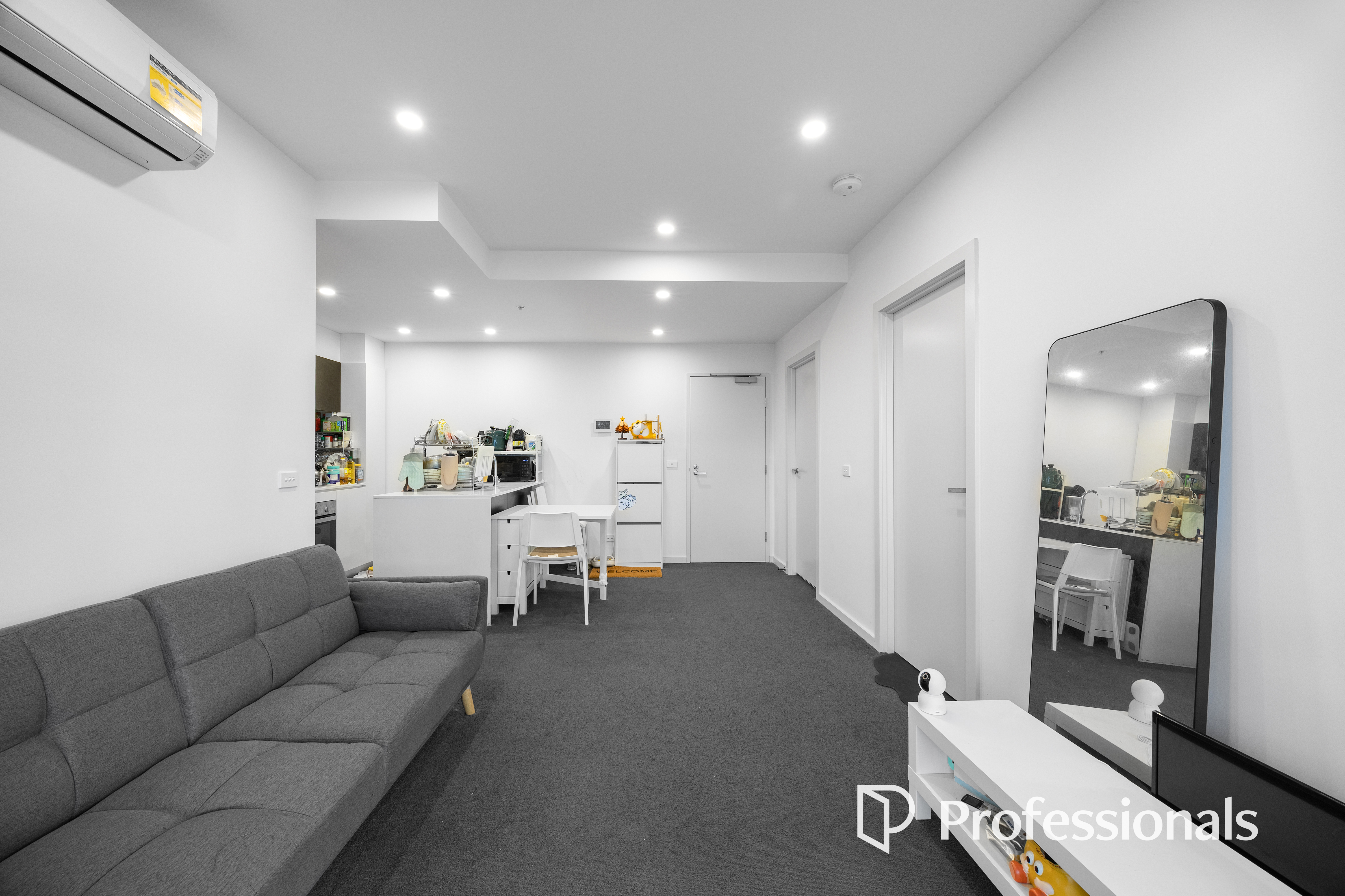 205/29C Browns Road, Clayton, Vic, 3168 - Image 2