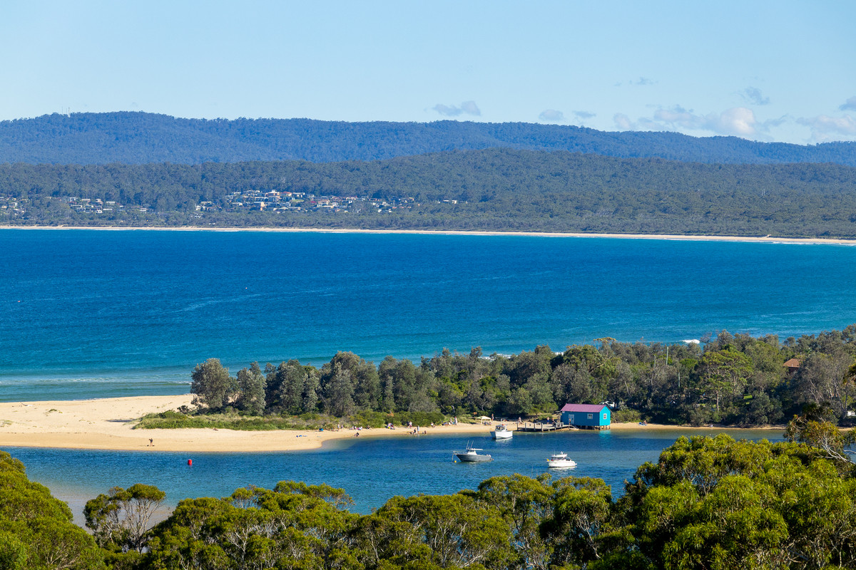 UNIT 2 28 LAKEVIEW AVENUE, Merimbula NSW 2548 - Image 1