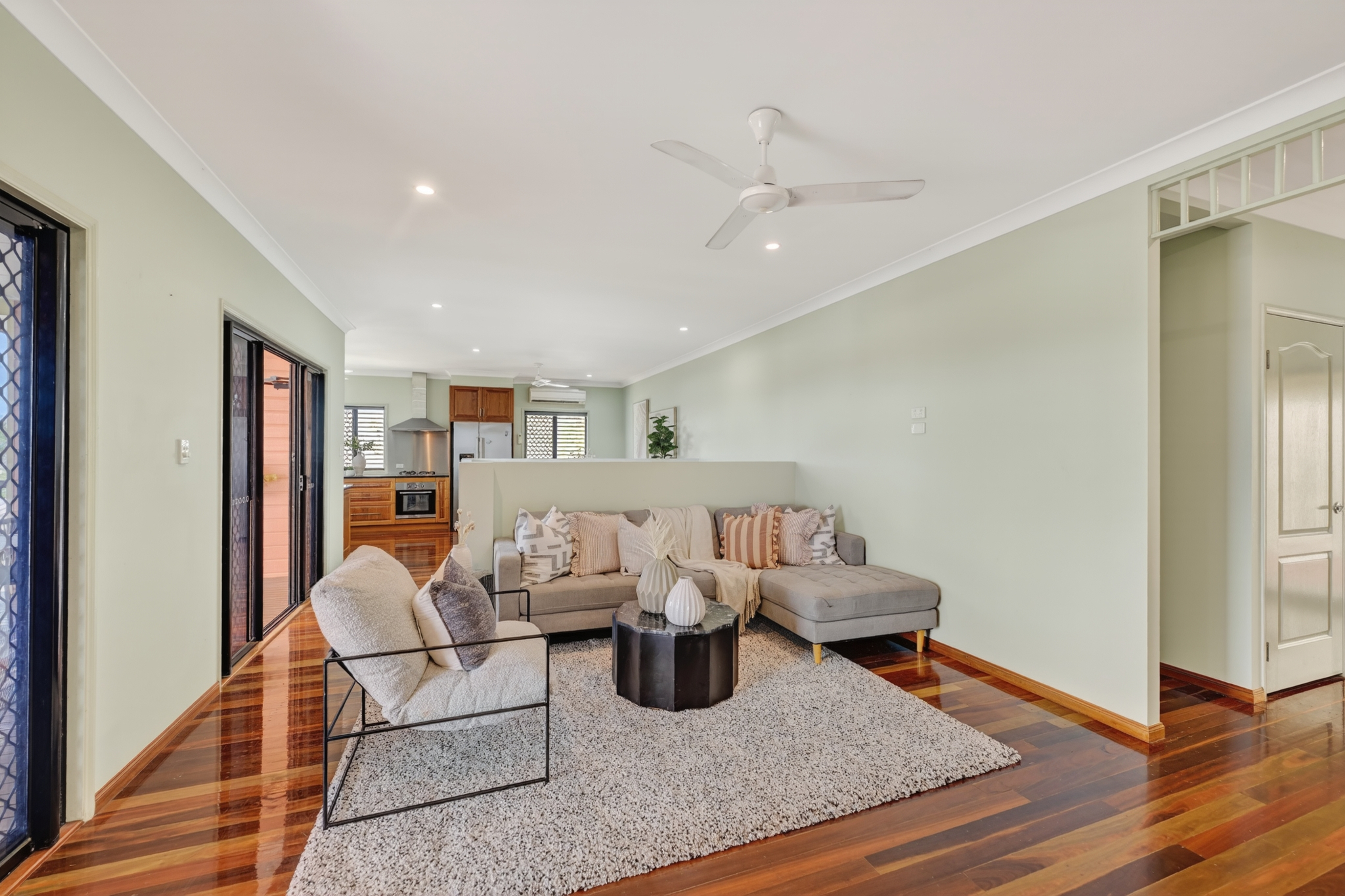 19 NETTLETON STREET, Mount Louisa QLD 4814 - Image 8