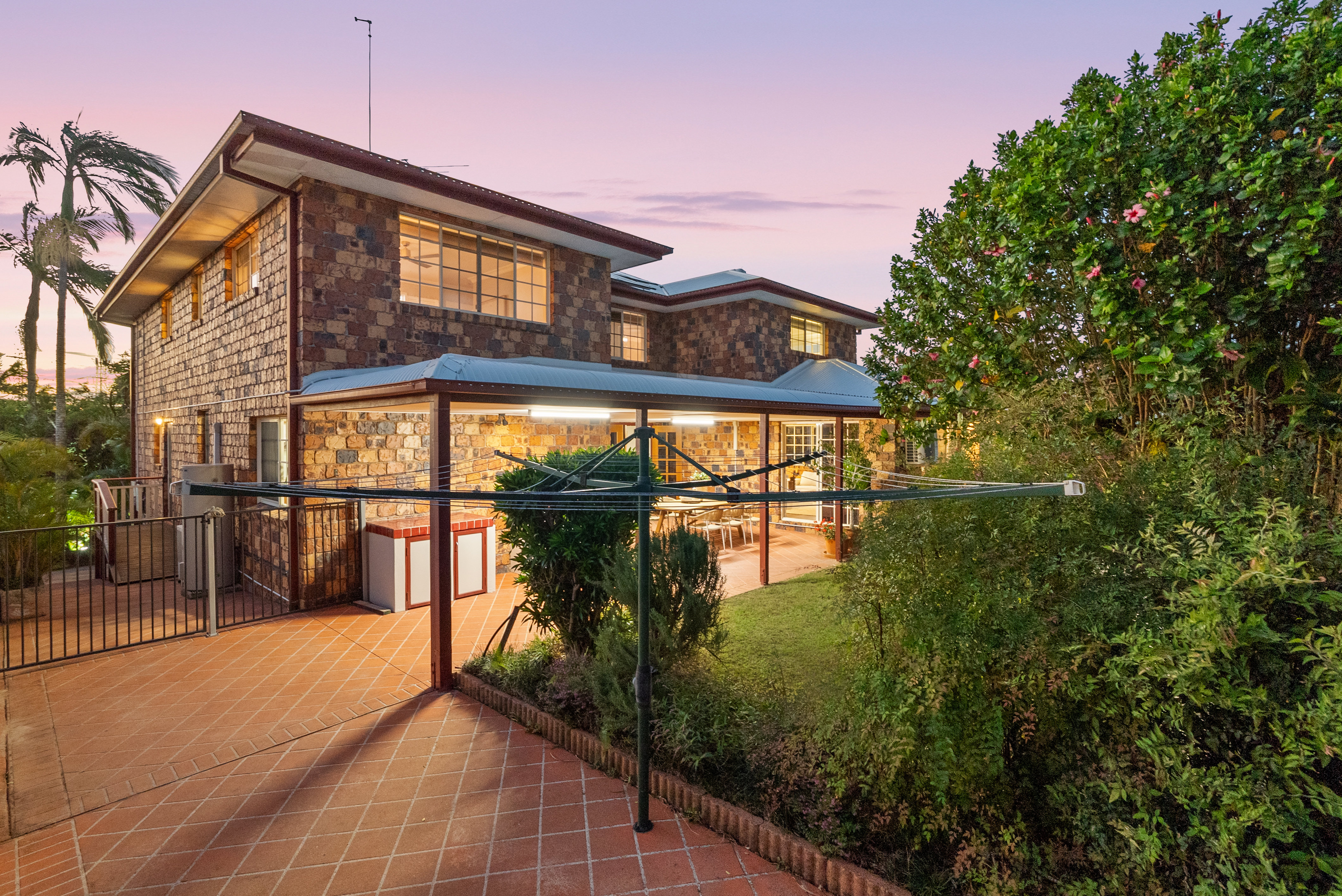 12 Bhowani Place, Kuraby, QLD 4112 - Image 2