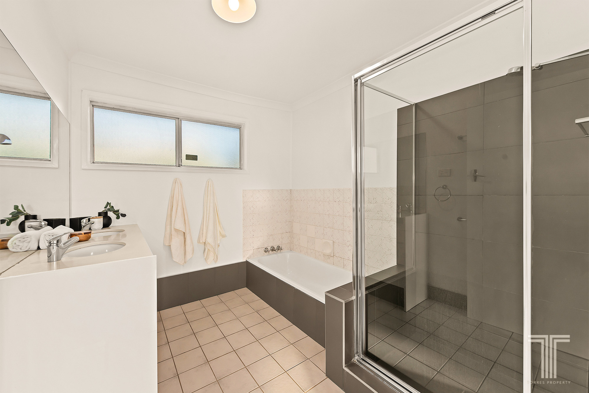 23 LEWANA STREET, Mansfield QLD 4122 - Image 9