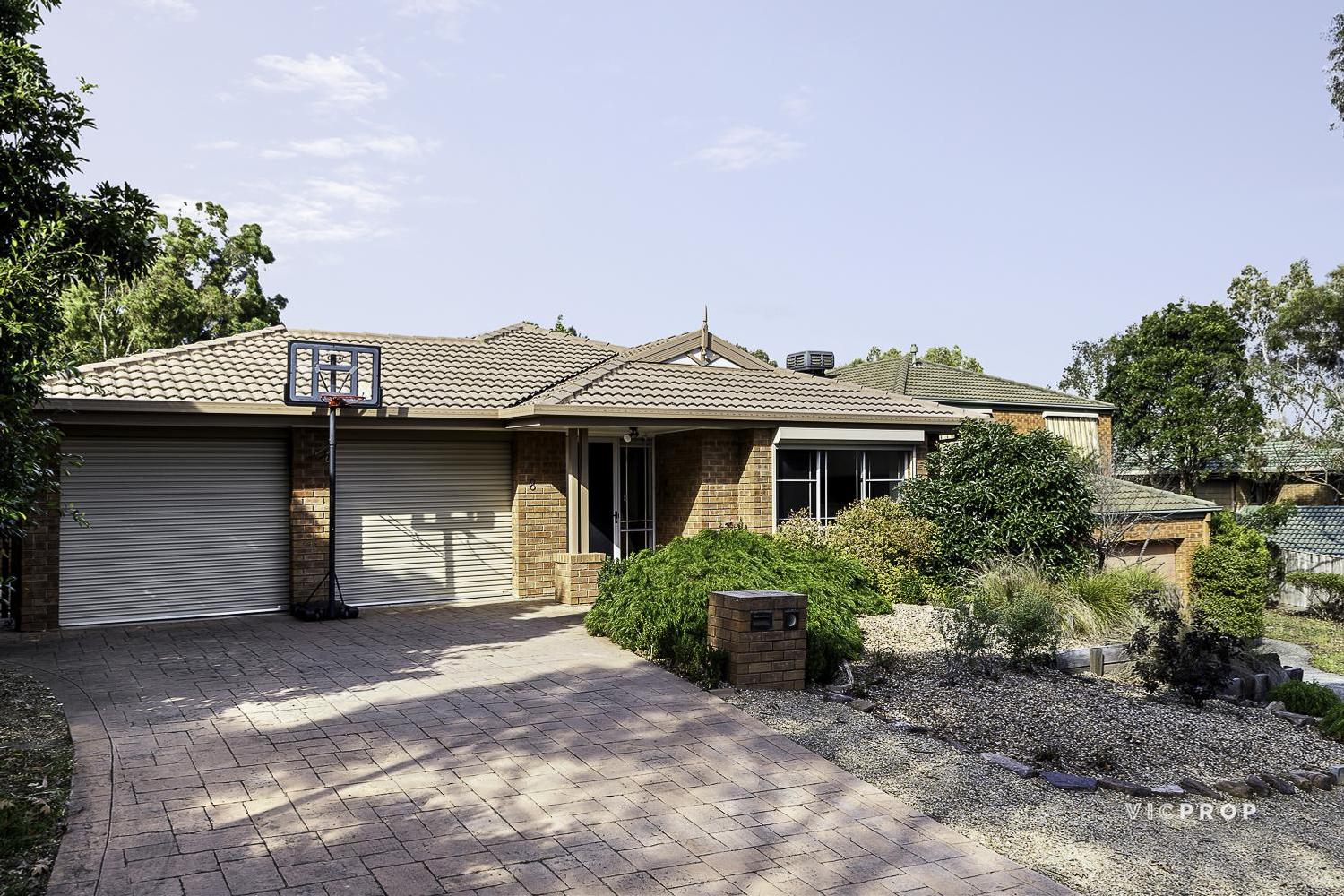 4-bedroom house at 8 Willaura Place, Yallambie, VIC 3085, Banyule, Victoria