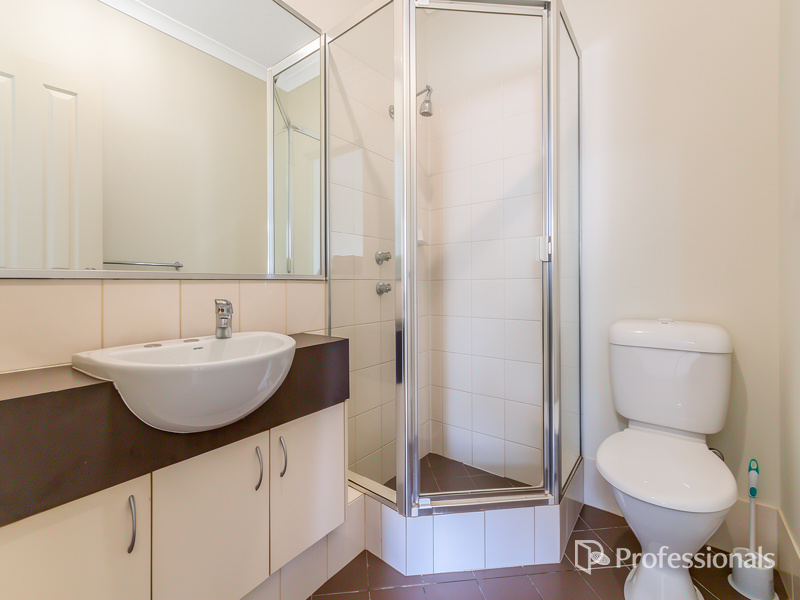 9 44 GREY STREET, CANNINGTON WA 6107 - Image 6