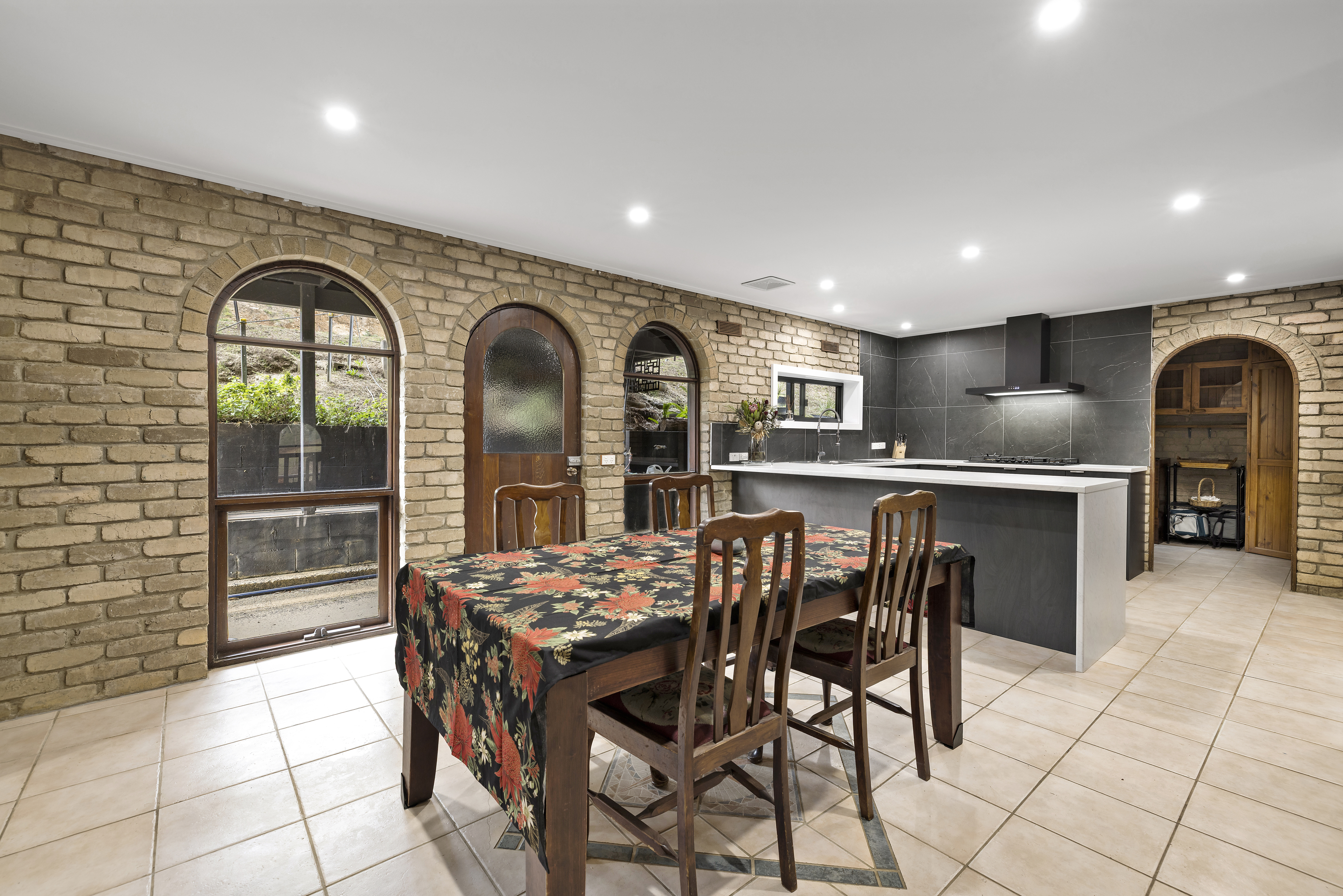 5-bedroom house at 255 Pinnacle Lane, Steels Creek, VIC 3775, Yarra Ranges, Victoria