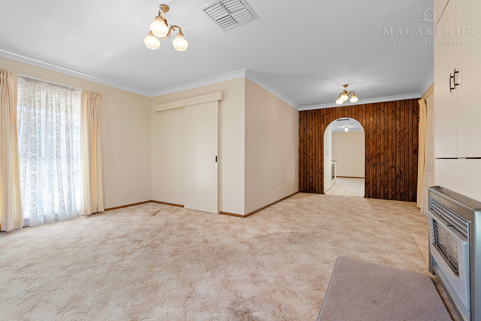 92 Raye Street, Tolland, NSW 2650 - Image 2